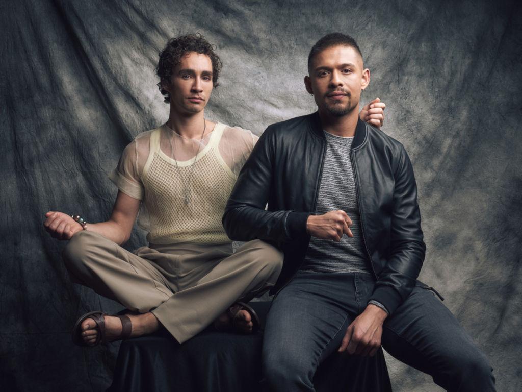 Robert Sheehan & David Castañeda spill The Umbrella Academy secrets