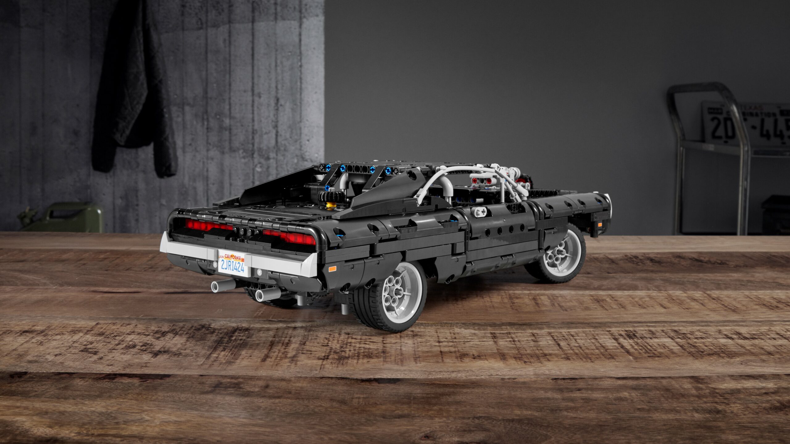 LEGO Creates Dom's 1970 Dodge Charger R T From Fast & Furious