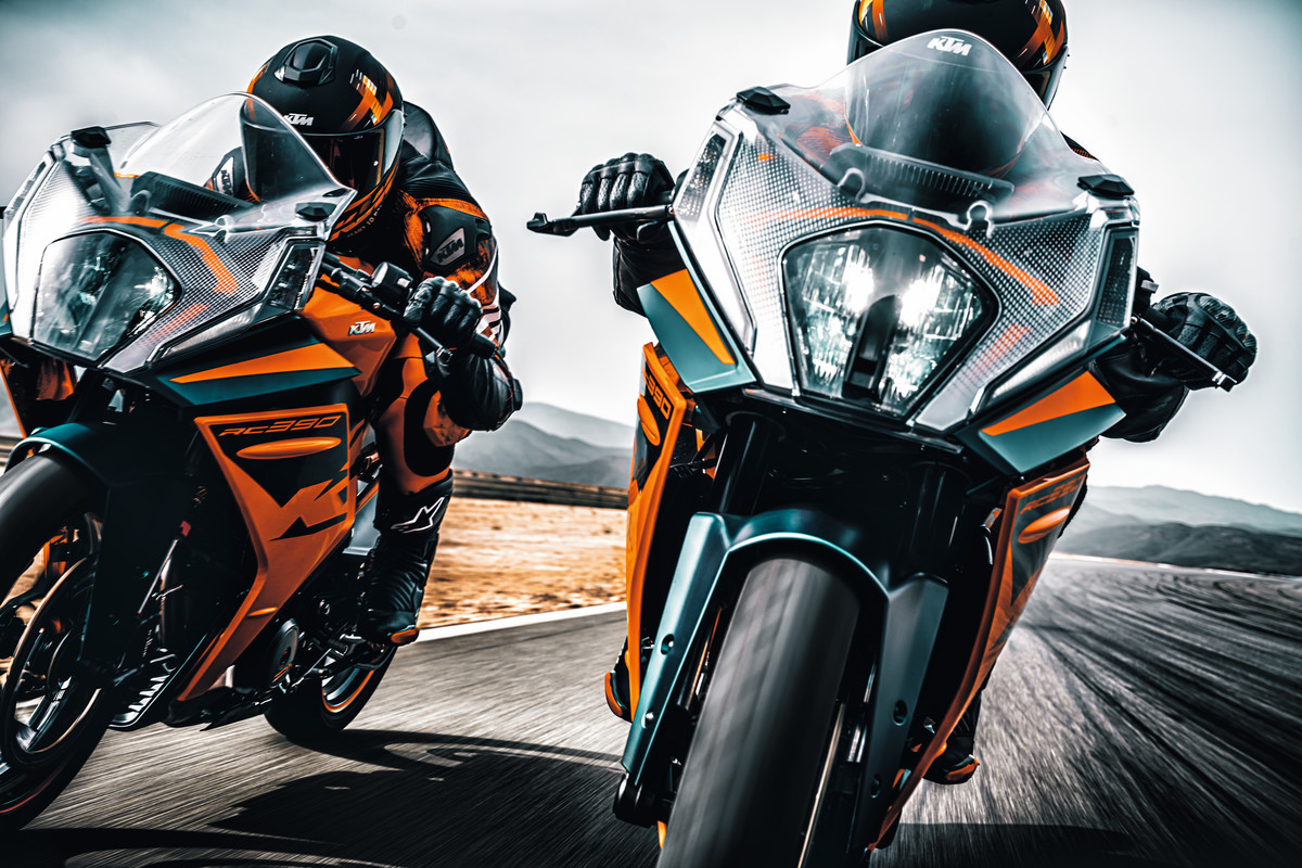 THE 2022 KTM RC 390 BRINGS READY TO RACE DNA TO THE STREET PRESS CENTER
