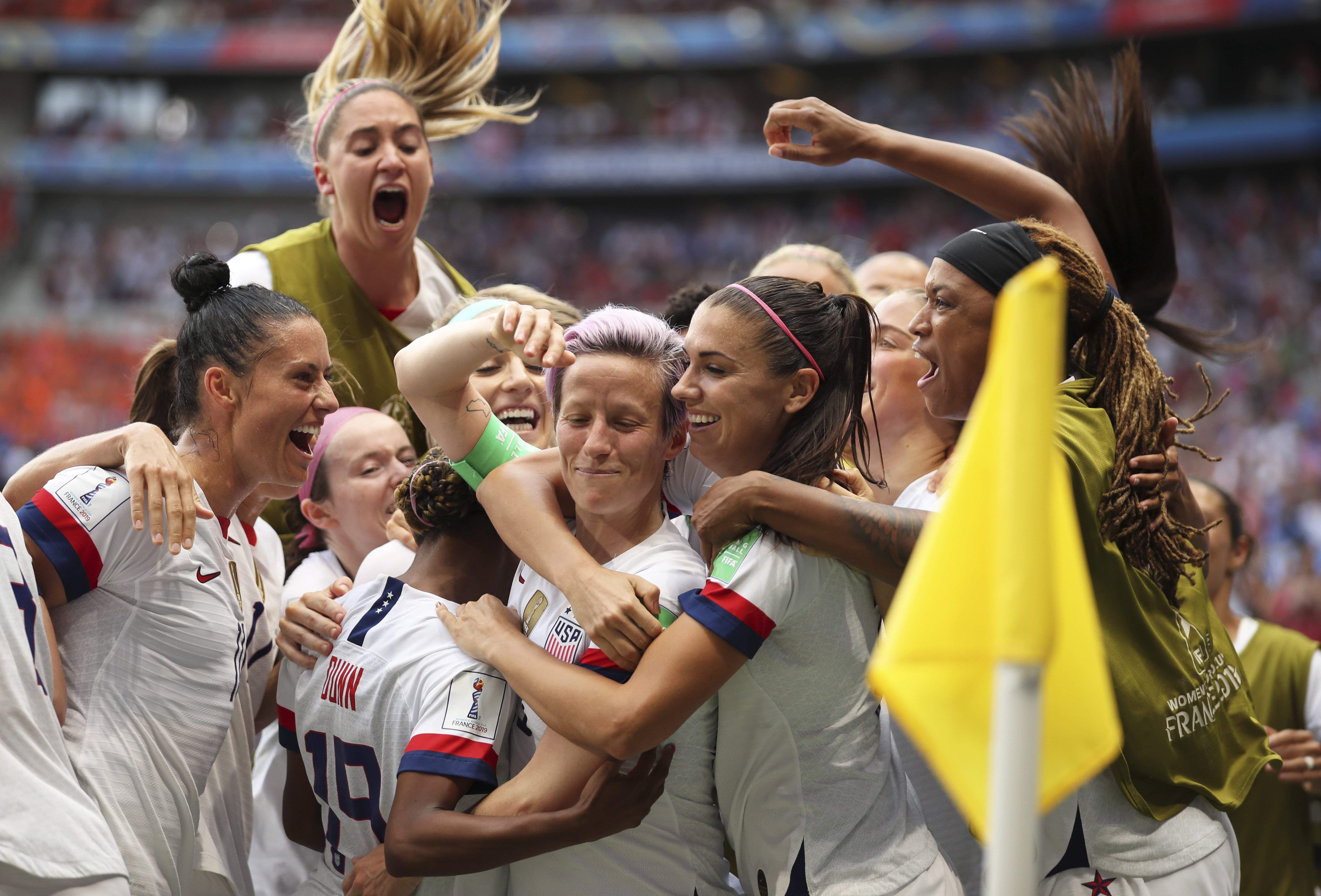 PolitiFact: Does the U.S. women's soccer team bring in more revenue but get paid less than the men?
