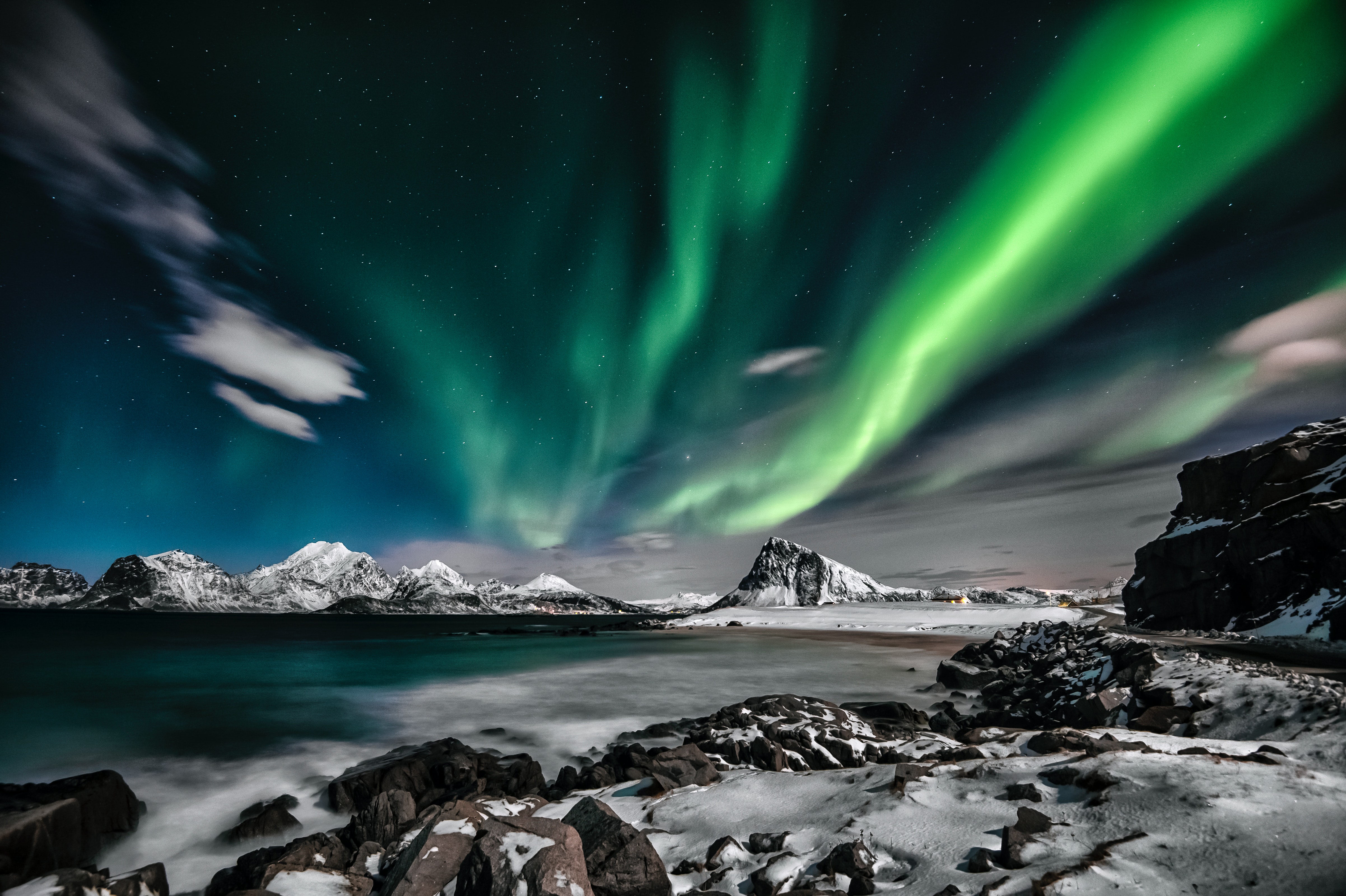 Best Northern Lights Photo · 100% Free Downloads