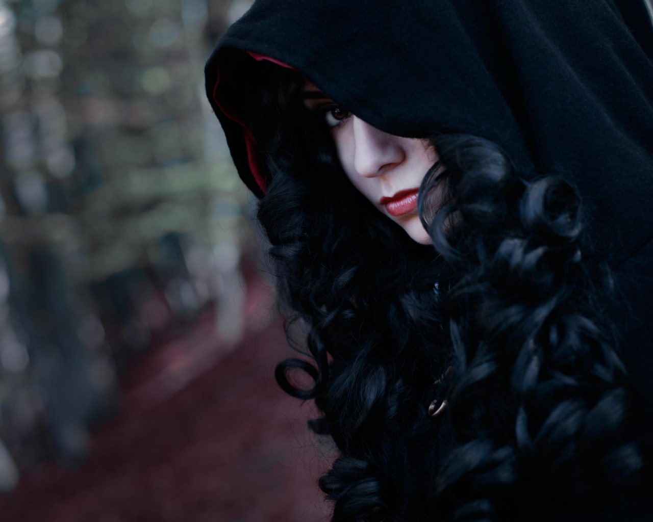 Desktop Wallpaper Curly Hair, Cosplay, Witcher, Hoodies, Girl Model, HD Image, Picture, Background, 5d5675