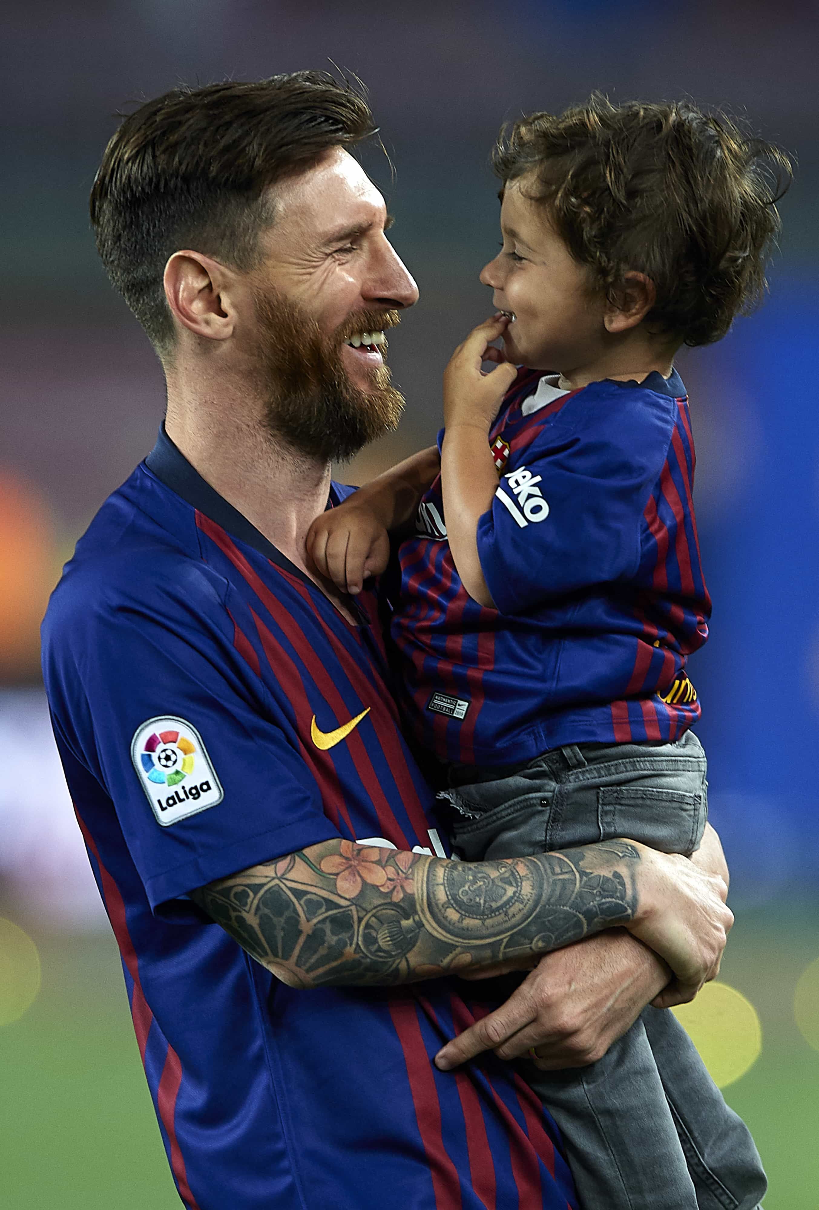El enojo de Mateo Messi con su papá Sports. Fotos de messi, Leonel messi, Lionel messi