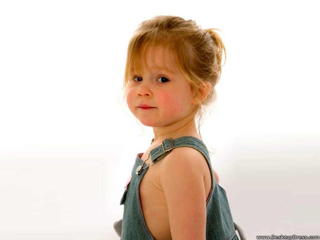 Desktop Wallpaper Babies Background Little Innocent Girl
