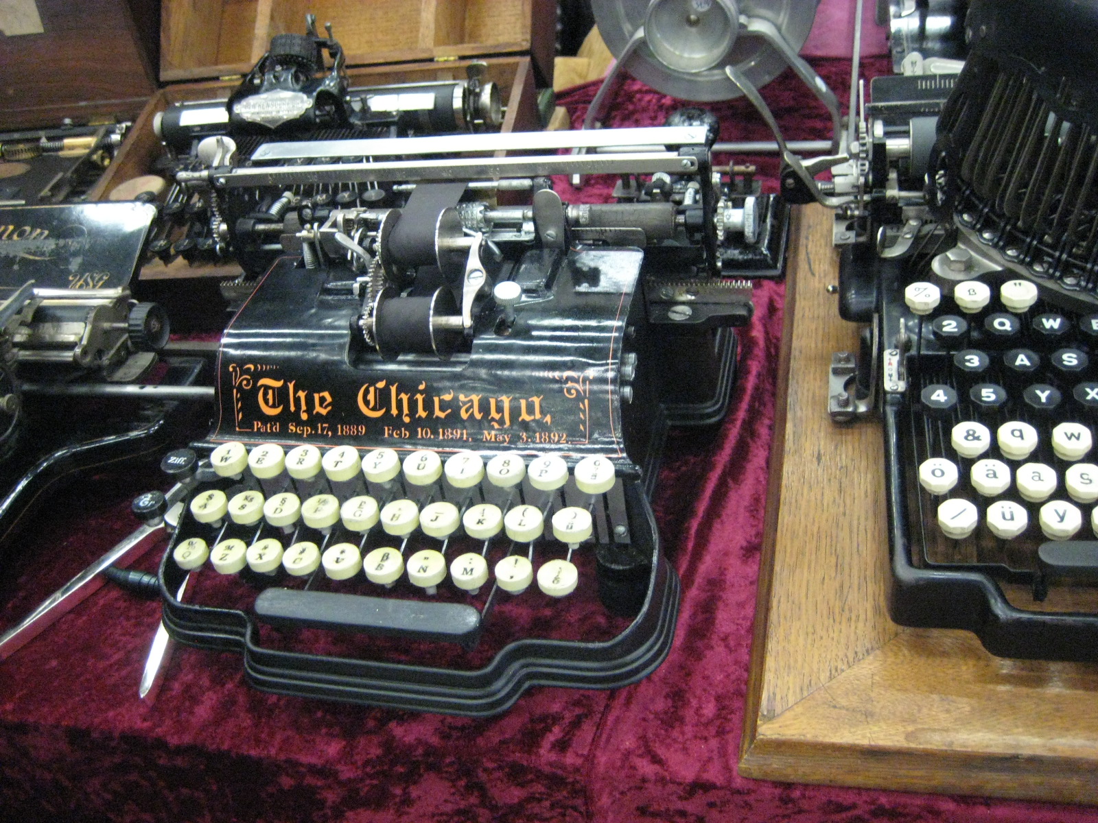 oz.Typewriter: The Chicago Typewriter and the St Valentine's Day Massacre
