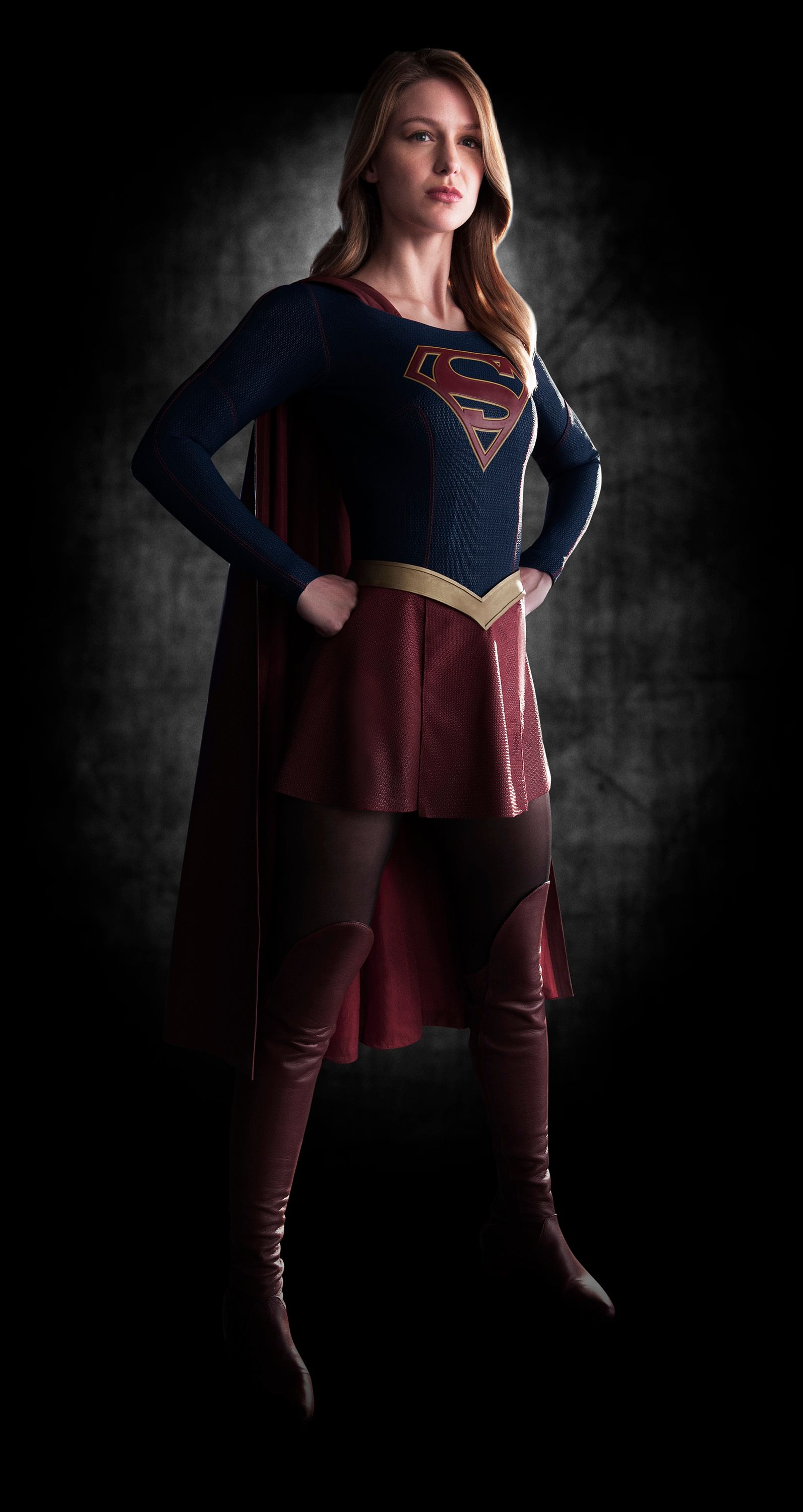 First Look: 'Supergirl' Takes Off (PHOTOS)
