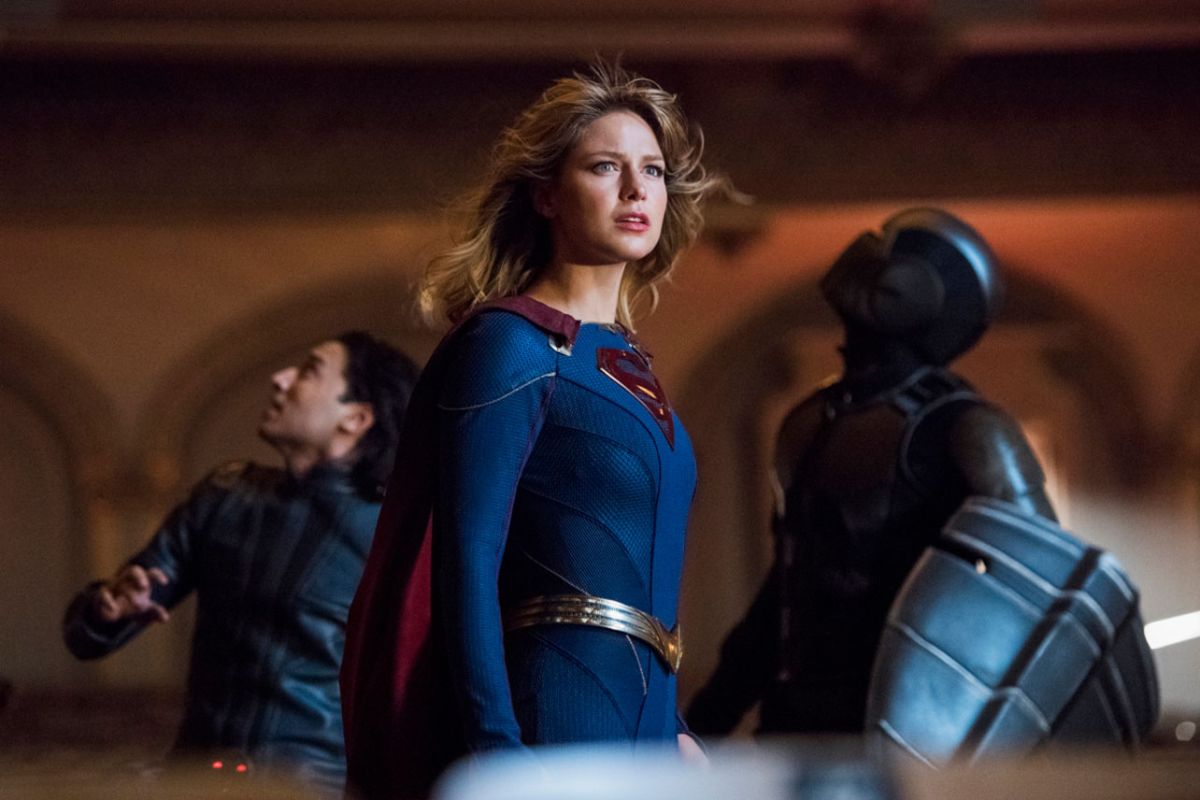 Supergirl Season 5 Premiere Event Horizon: Supergirl Has Pants