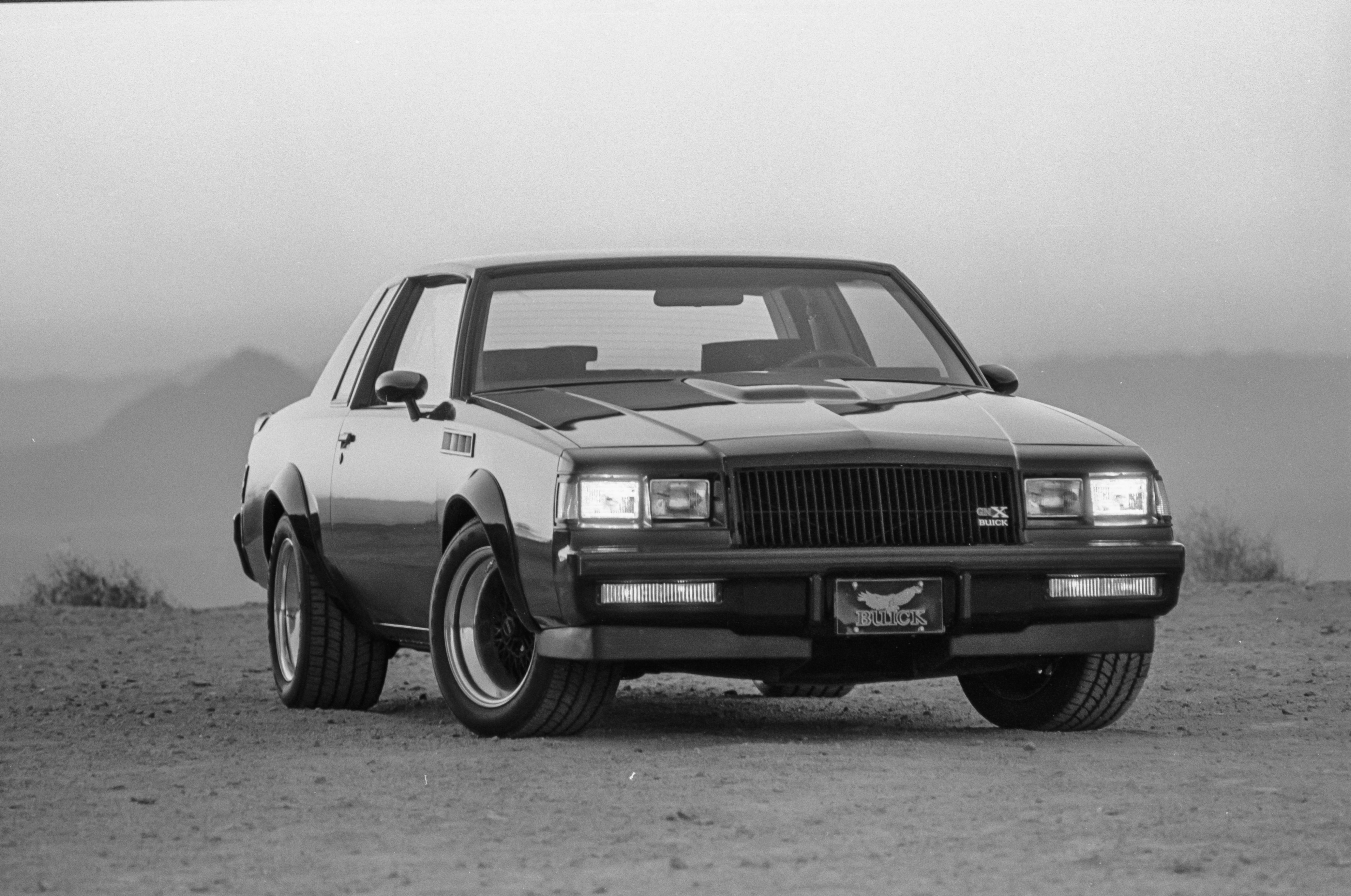 Tested: 1987 Buick GNX Photo