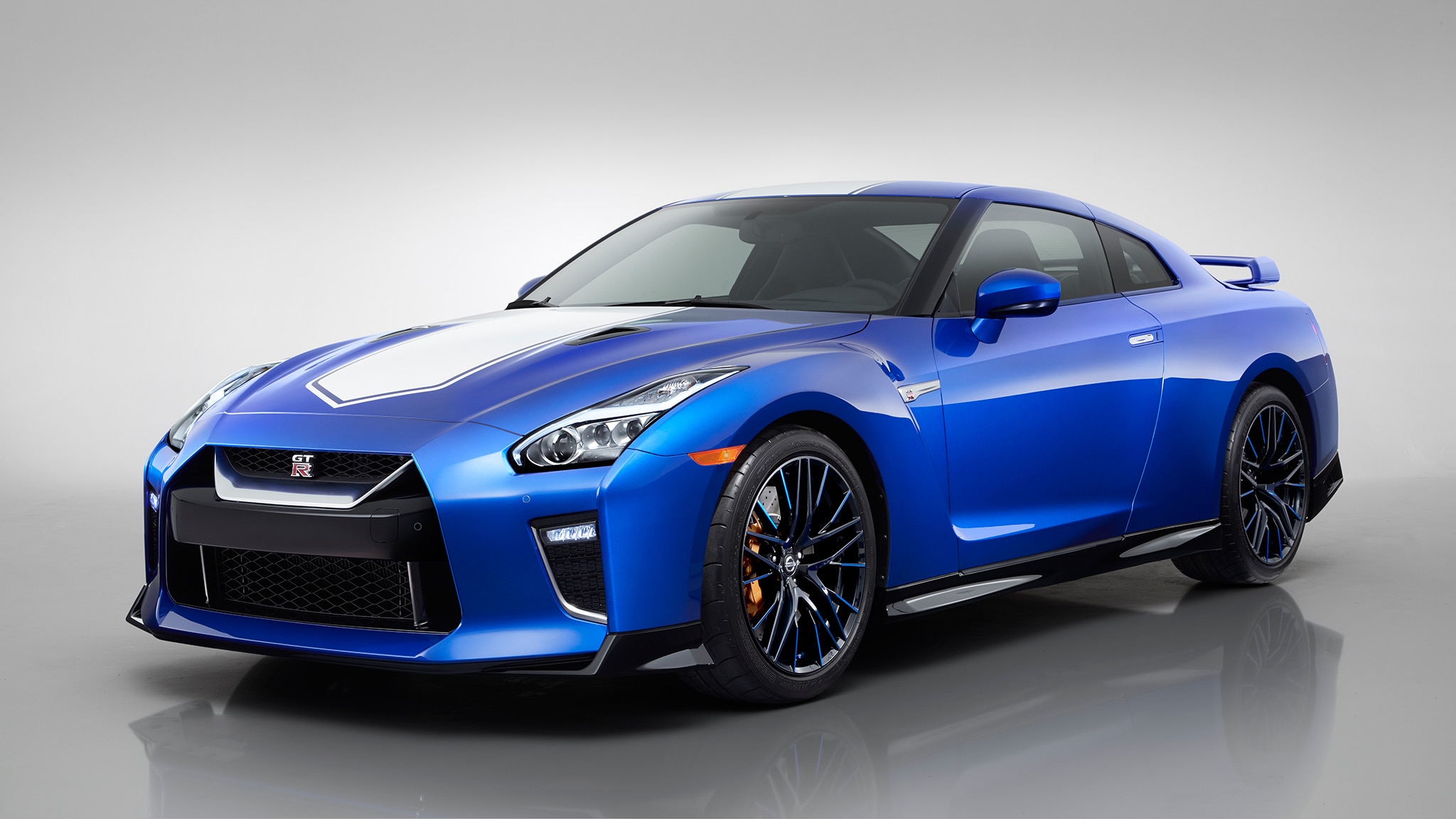 Godzilla Gets Gilded: This Is The Nissan GT R 50th Anniversary Edition