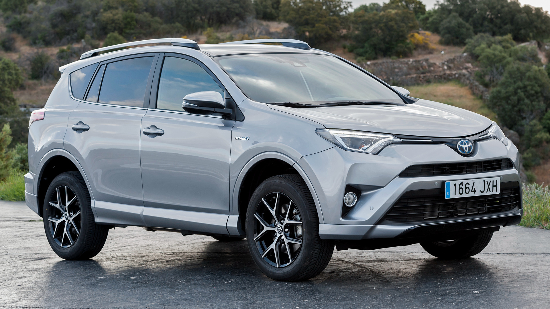 Toyota RAV4 Hybrid HD Wallpaper