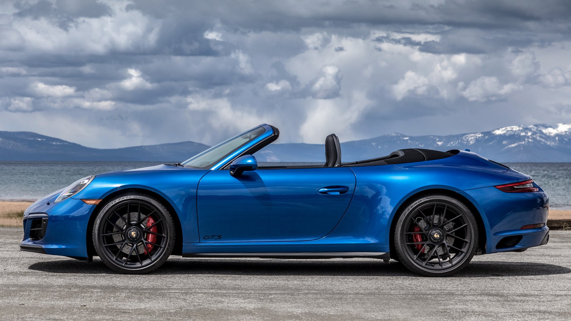 Porsche 911 Carrera GTS Cabriolet HD Wallpaper