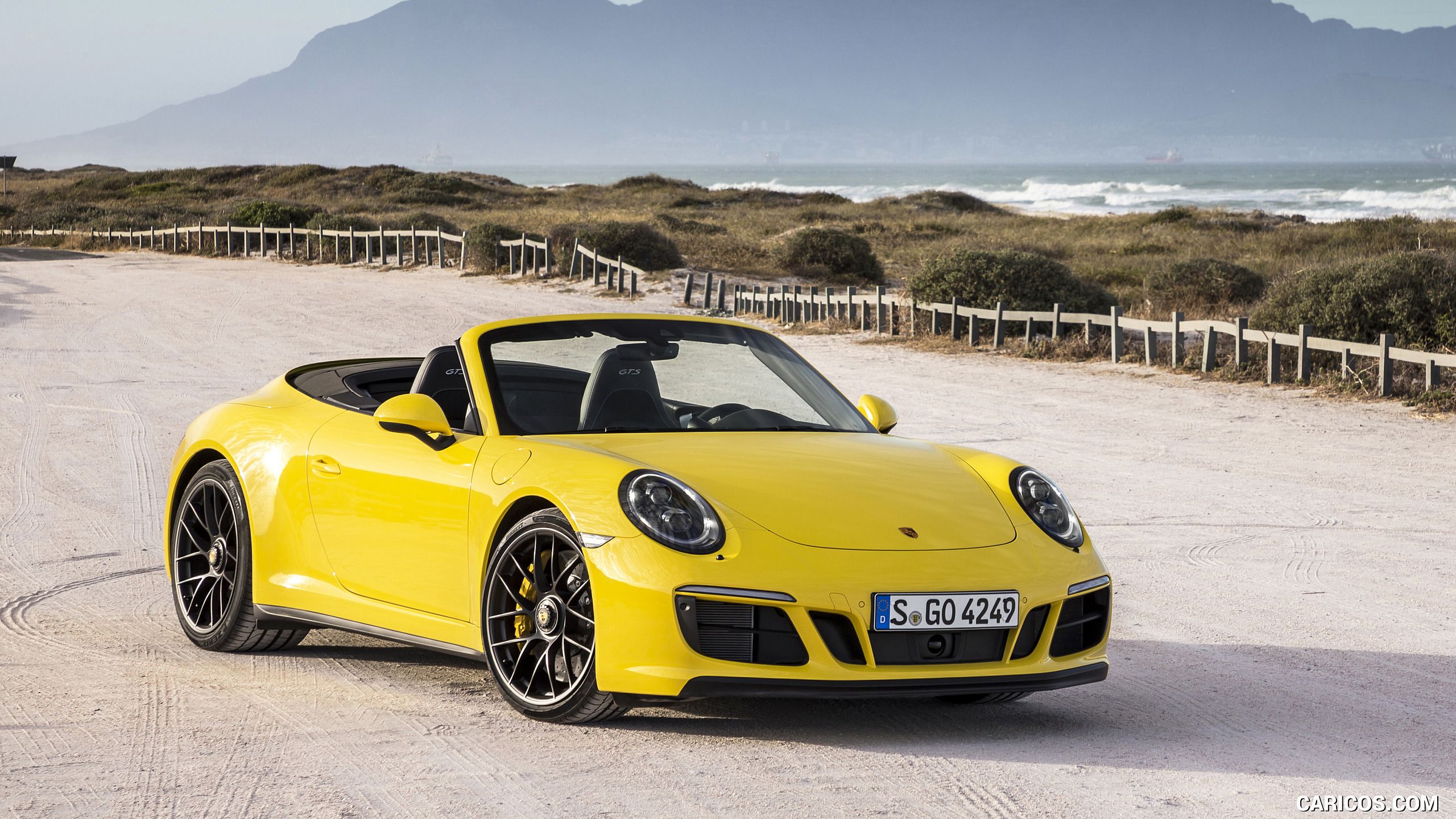 Porsche 911 Carrera GTS Cabriolet