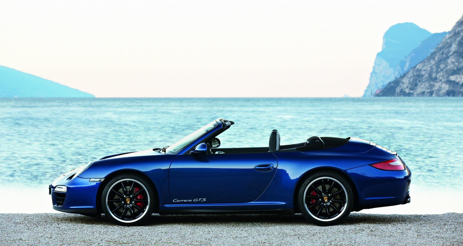 Porsche 911 Carrera GTS News and Information - .com