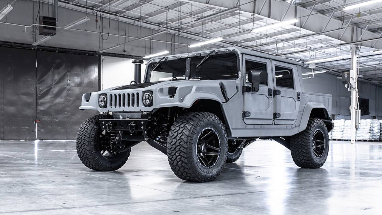 Finally, A Military Spec Hummer You Can Actually Buy