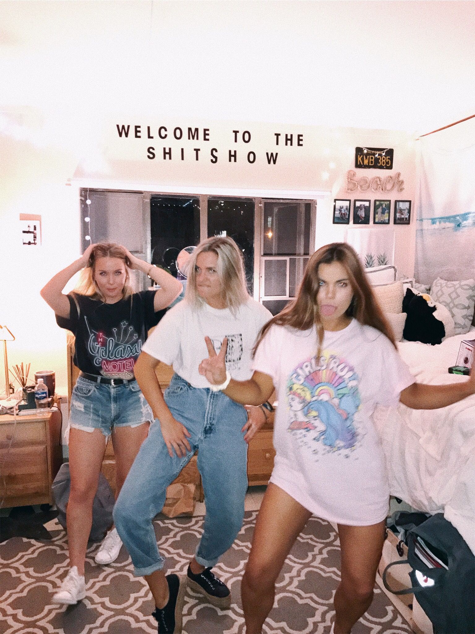 Three Best Friends Sleepover Wallpapers - Wallpaper Cave