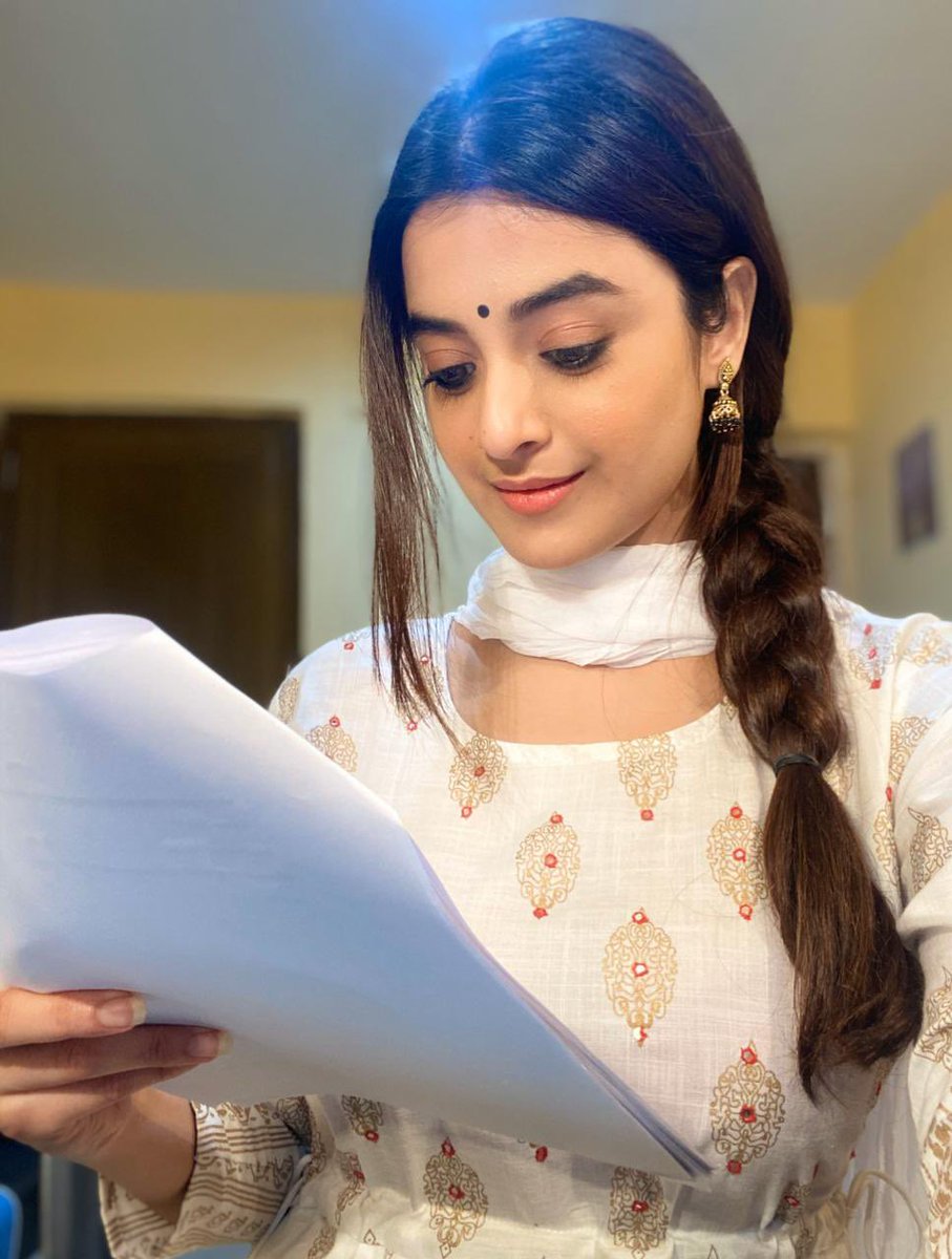 Darshana Banik working on #Mrigaya I was supposed to join the team earlier this month but could not. I can't thank enough the team for understanding my health concerns