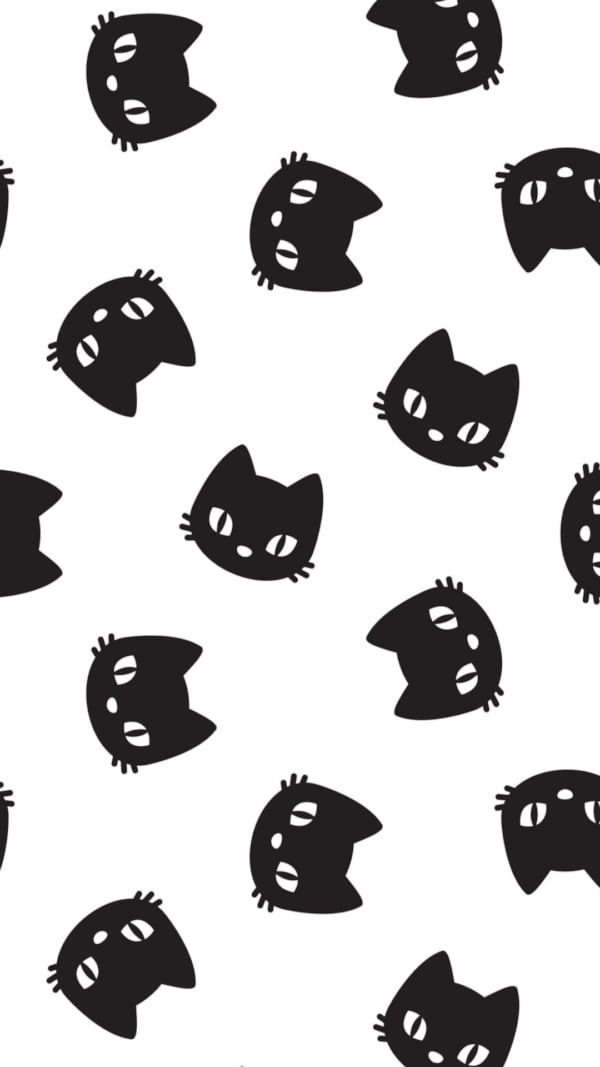 Give Your Phone a Spooky Season Makeover With These Wallpaper