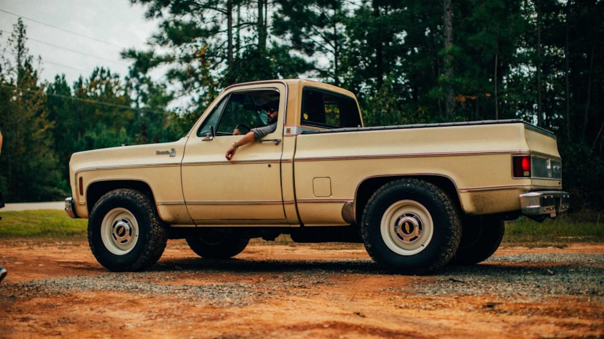 This 'New' Chevy Square Body Truck Takes Away The Pain Of Rebuilding One