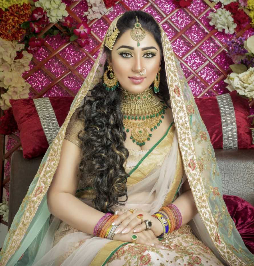 Apu Biswas photo (Shakib Khan Apu Biswas Picture) Best Gallery