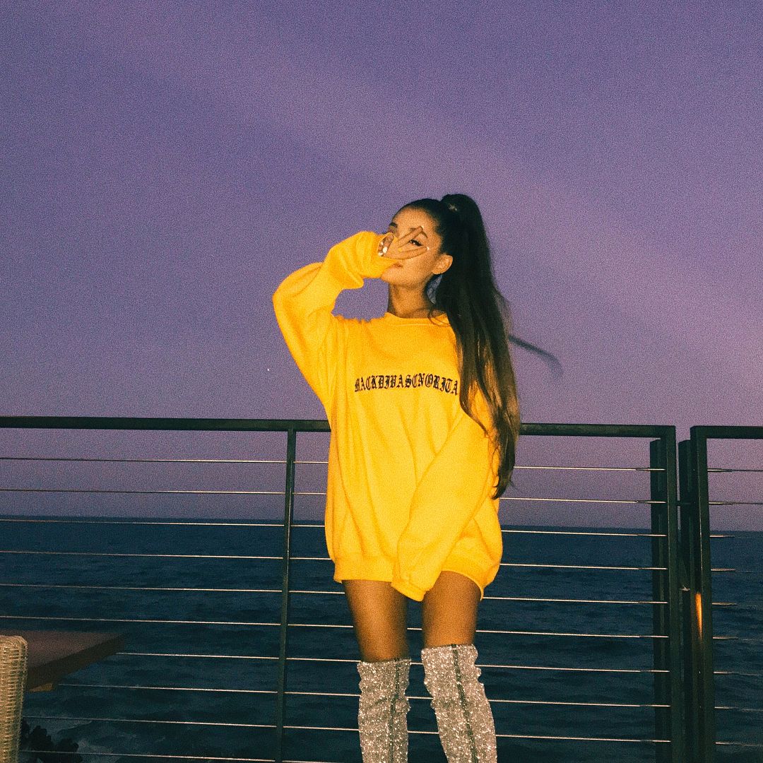 Ariana Grande: Yellow ideas. ariana grande, ariana, ariana grande style