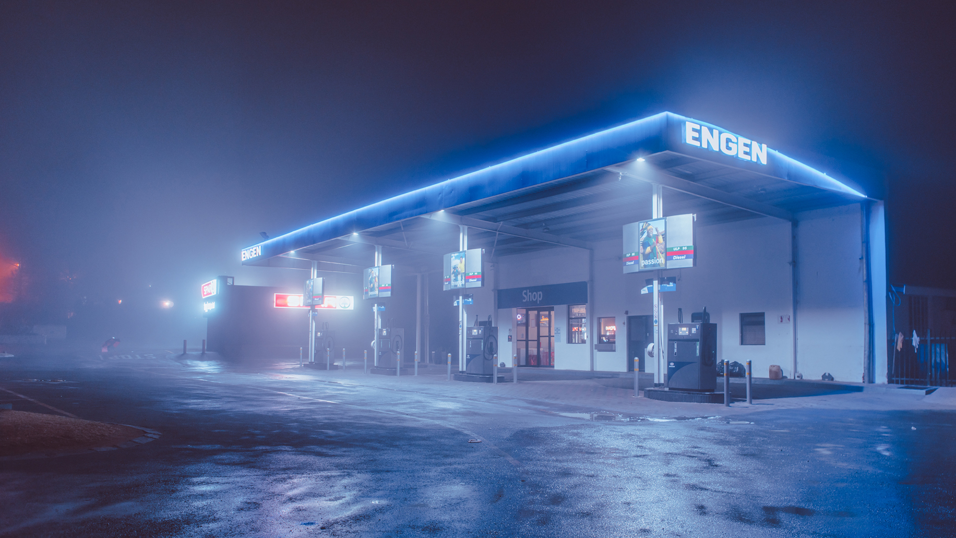 Night Street Gas Station Neon Lights Wallpaper:1920x1080