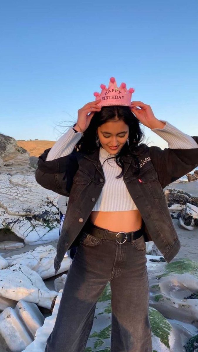 Wallpaper Stars en Twitter: • lockscreen Shivani Paliwal se gostou para divulgar pegar comente pg print nós marcando se usar