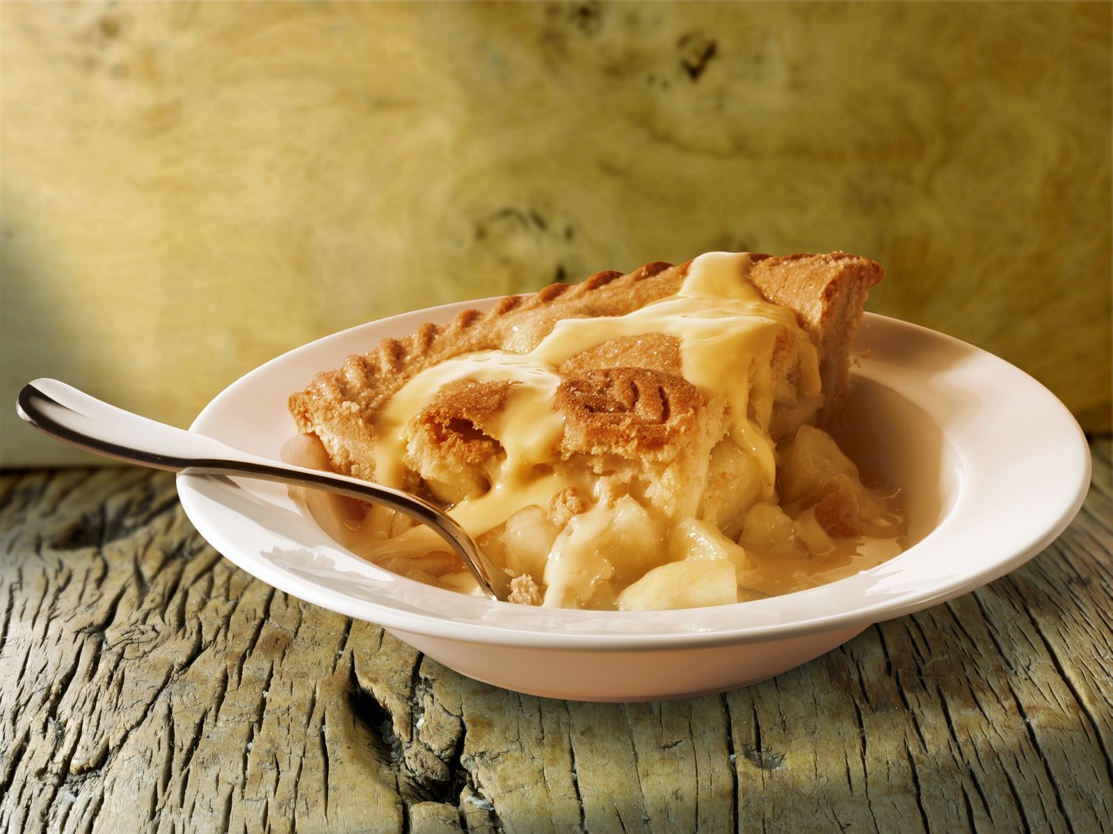 Apple Pie with Custard recipe. Eat Smarter USA