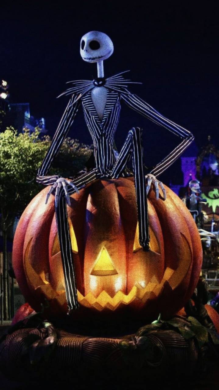 Aesthetic Halloween Picture Wallpaper