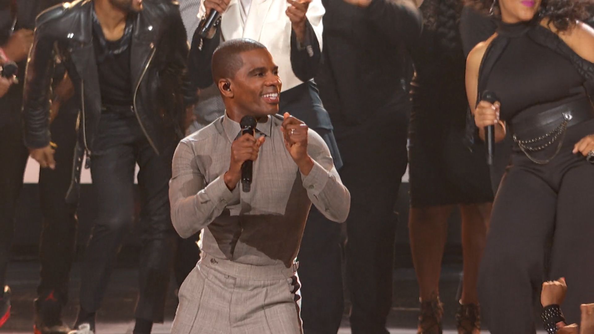 betawards, performance, Kirk Franklin Franklin, Jonathan McReynolds, Erica Campbell and Kelly Price Theory - (Video Clip)
