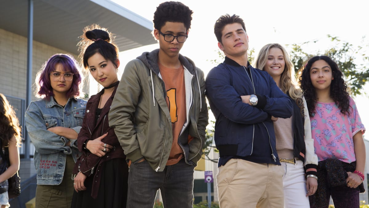 The Costumes In Marvel's New Teen Superhero Series, 'Runaways, ' Include Pink Pussy Hats And Feminist Slogan T Shirts