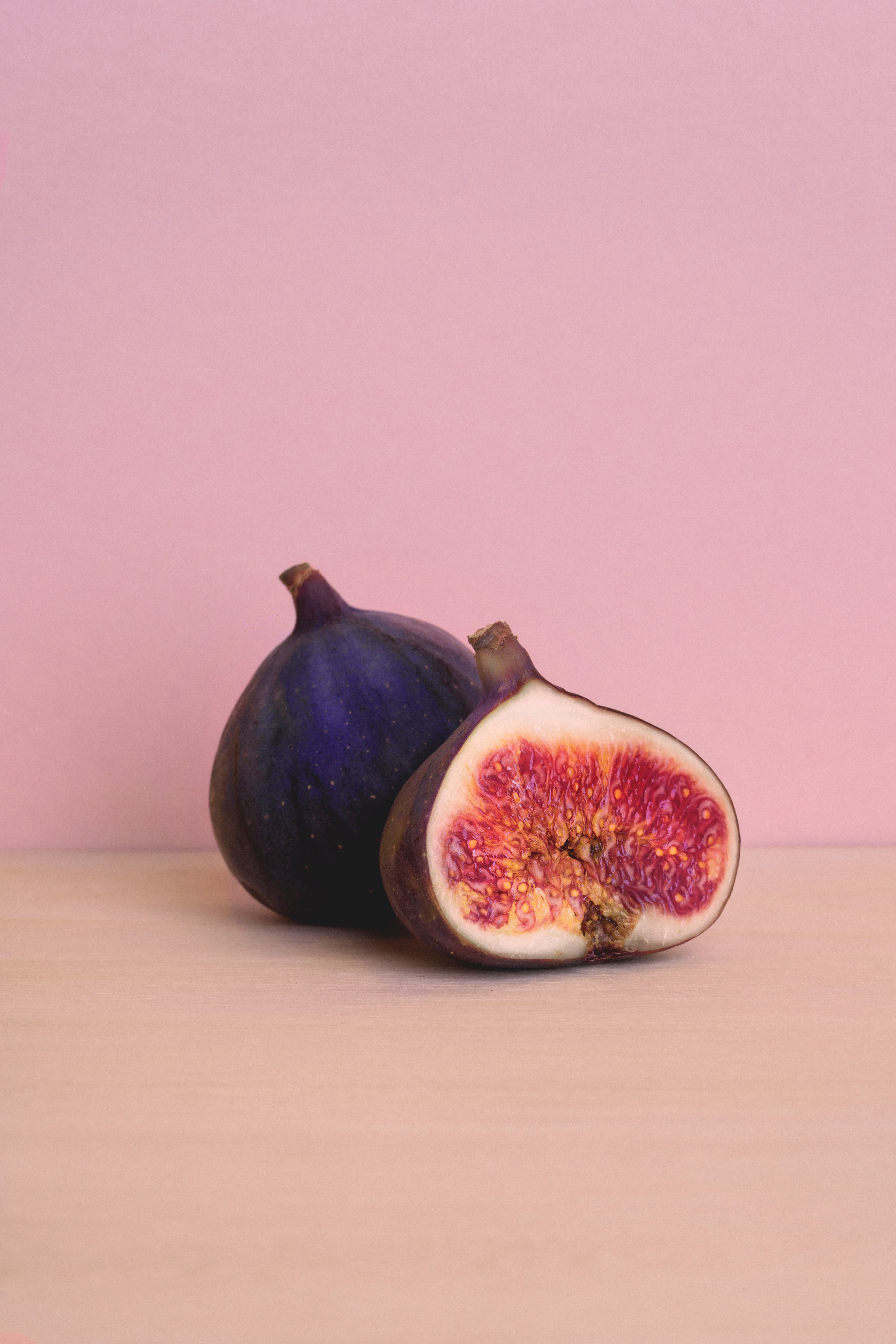 Wallpaper / fig wood purple and sweet HD 4k wallpaper