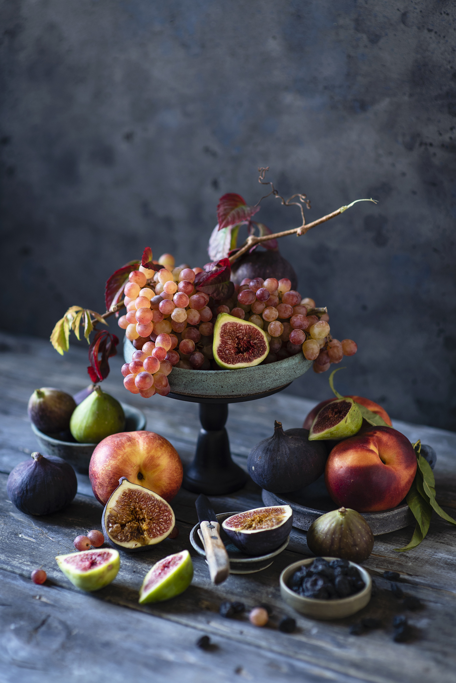 image Figs Grapes Peaches Blueberries Food Fruit Still Life