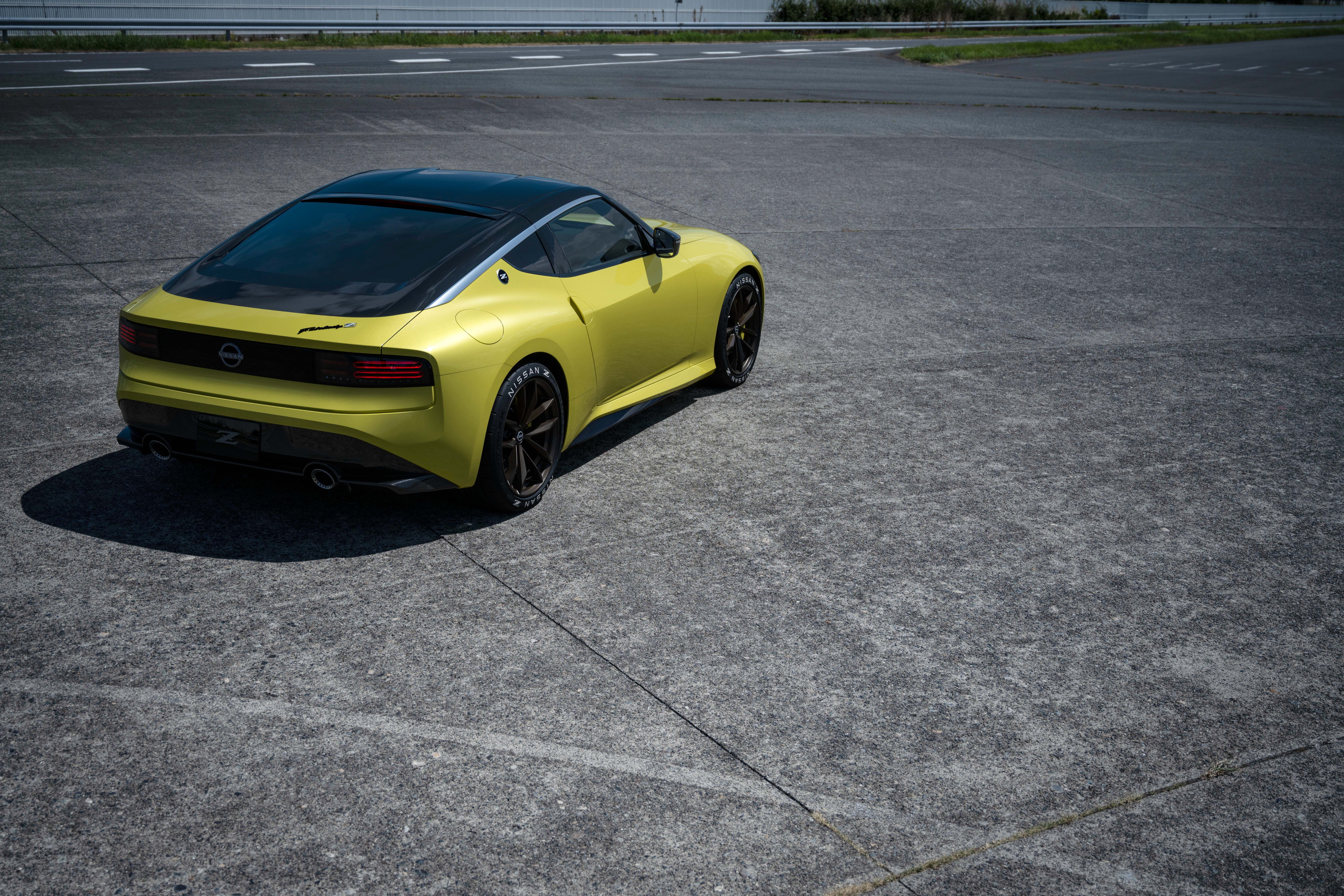 View Photo of the Nissan Z Proto