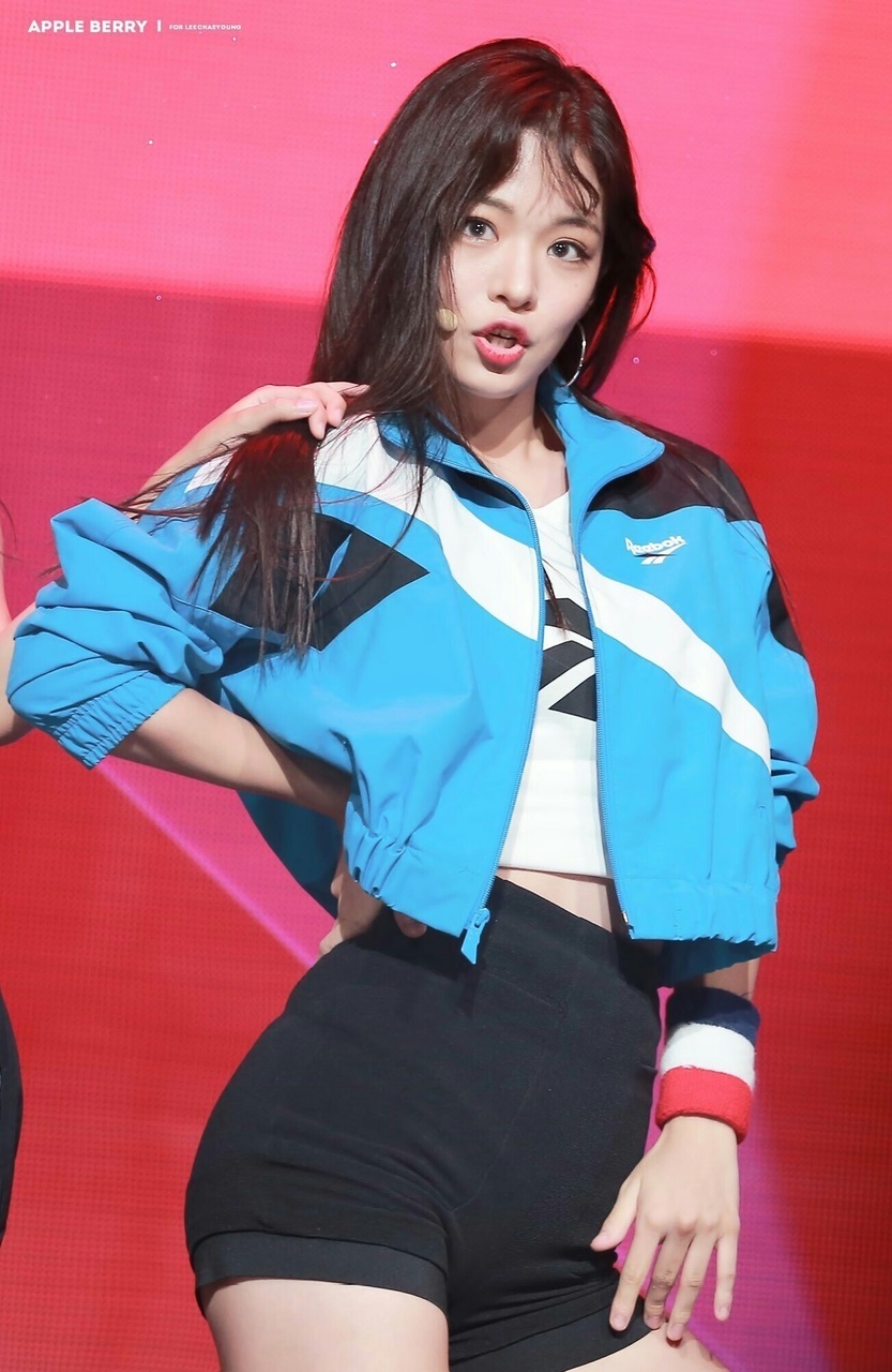 lee chaeyoung ♡ uploaded