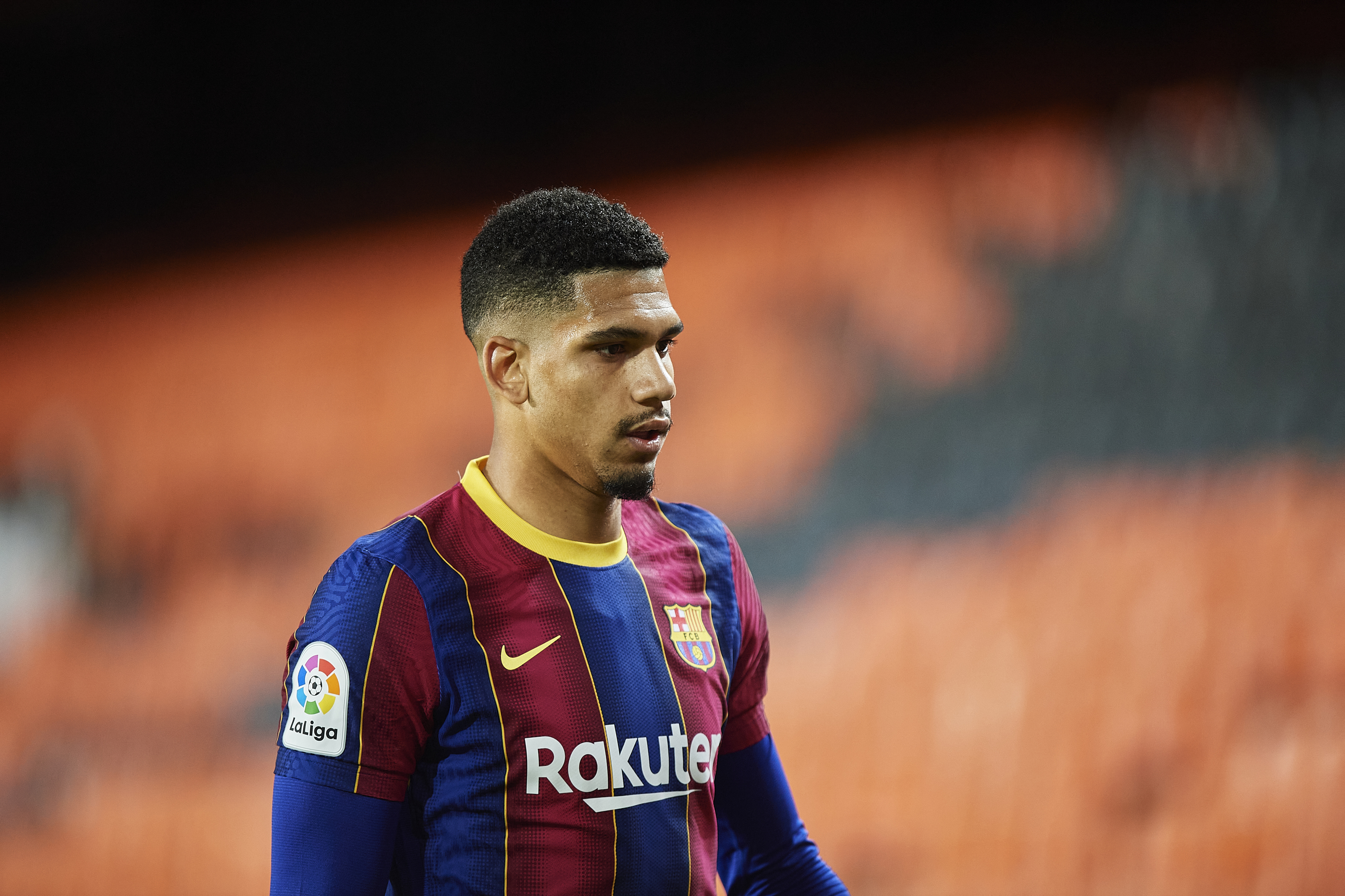 Everton Is Looking To Sign A New Center Back In The Summer