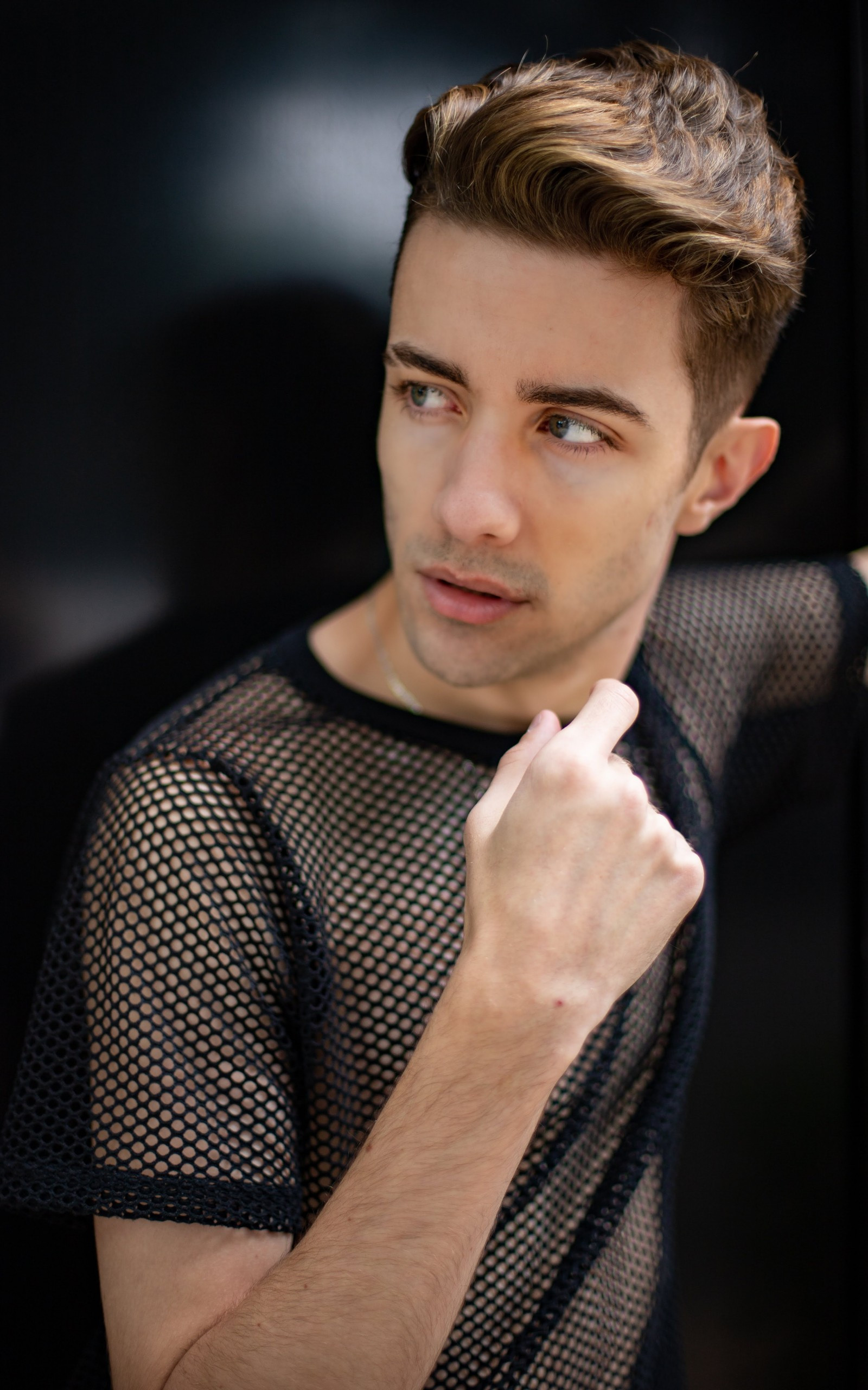 Download 1600x2560 Attractive Man, Hair Style, Good Looking, Fashion, Looking Away Wallpaper for Google Nexus 10