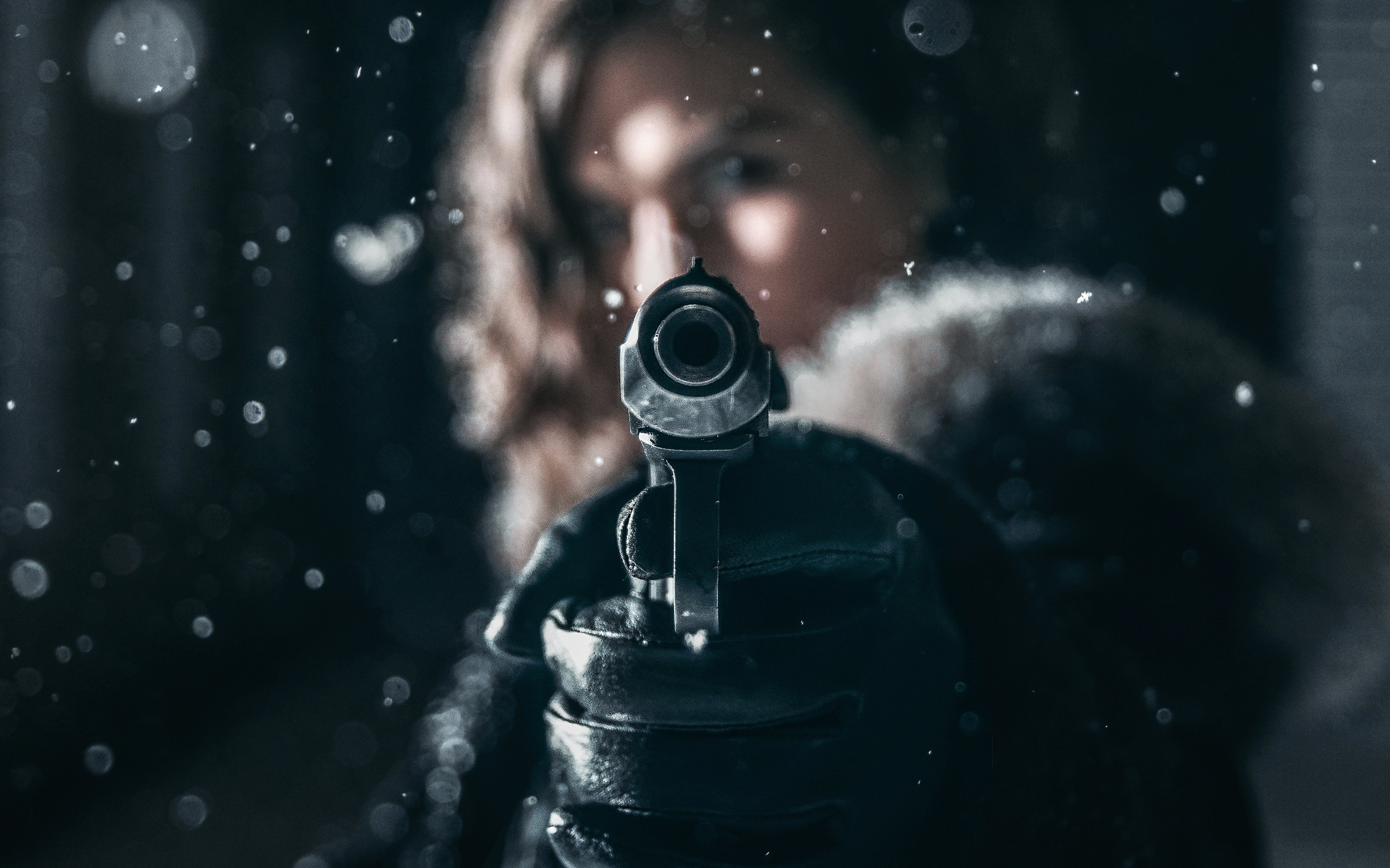 Femme Fatale lock screen edit [3840x2400]: wallpaper