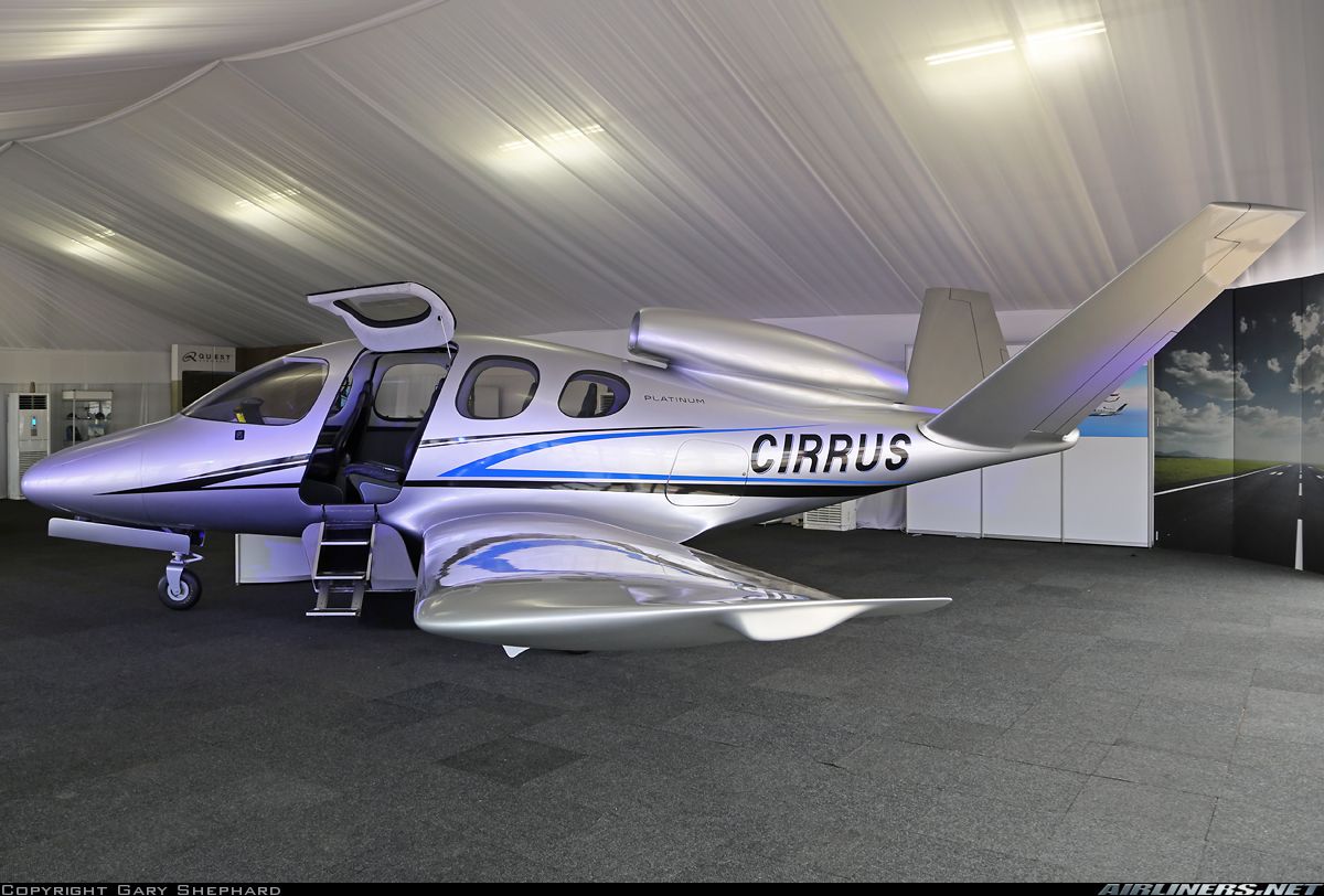 Cirrus SF 50 Vision (mock Up) Título. Foto De Aviação # 4019023. Airliners.net. Small Airplanes, Airplane, Aviation