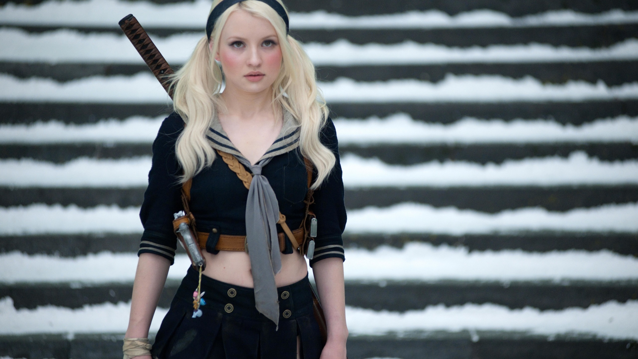 Wallpaper 4k Emily Browning In Sucker Punch Wallpaper