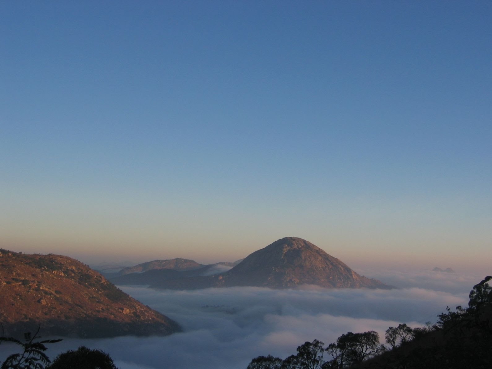 Fog Nandi Hills Karnataka Wallpaper