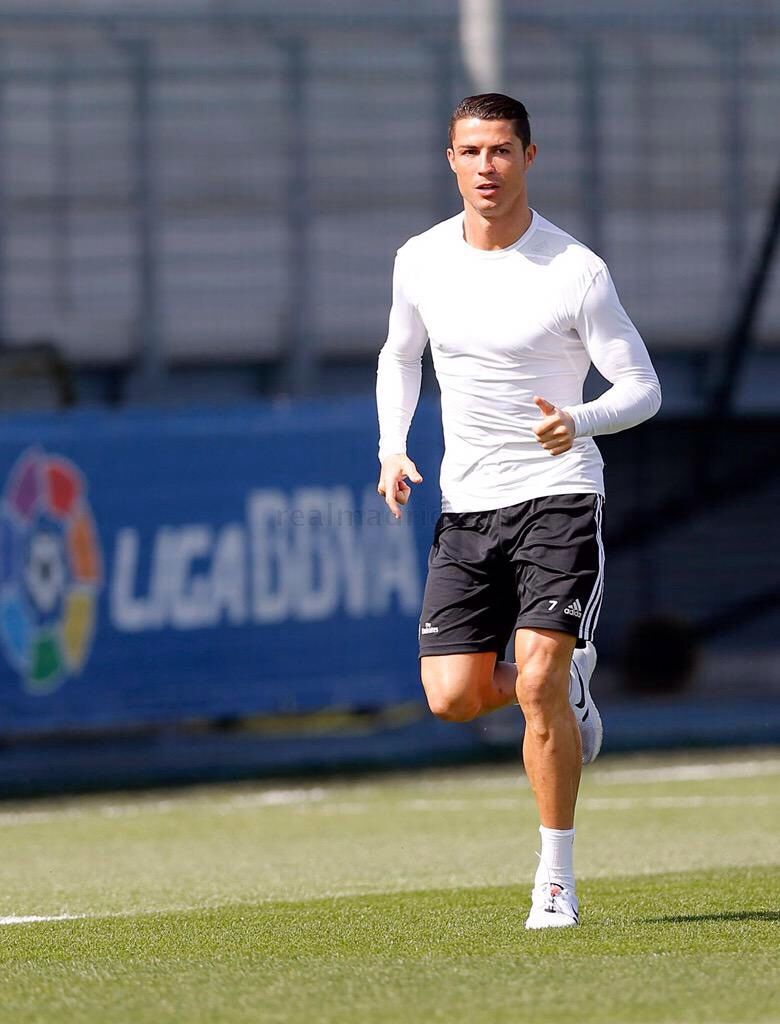 RunningDownTheWing • Cristiano Ronaldo. Real Madrid Training. April. Ronaldo football, Ronaldo, Cristiano ronaldo portugal