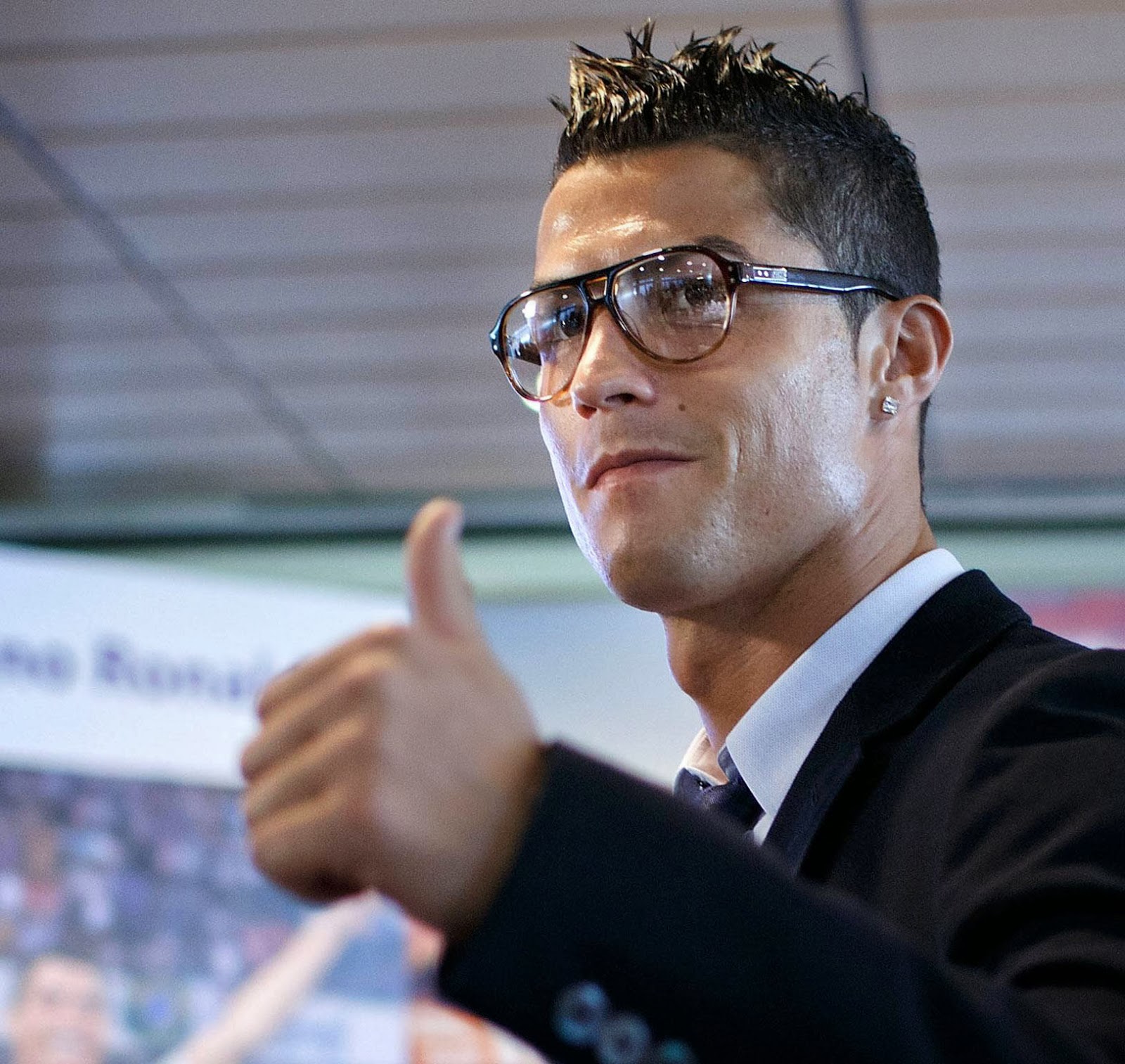 Cristiano Ronaldo New Hairstyles HD Wallpaper Ronaldo New Look