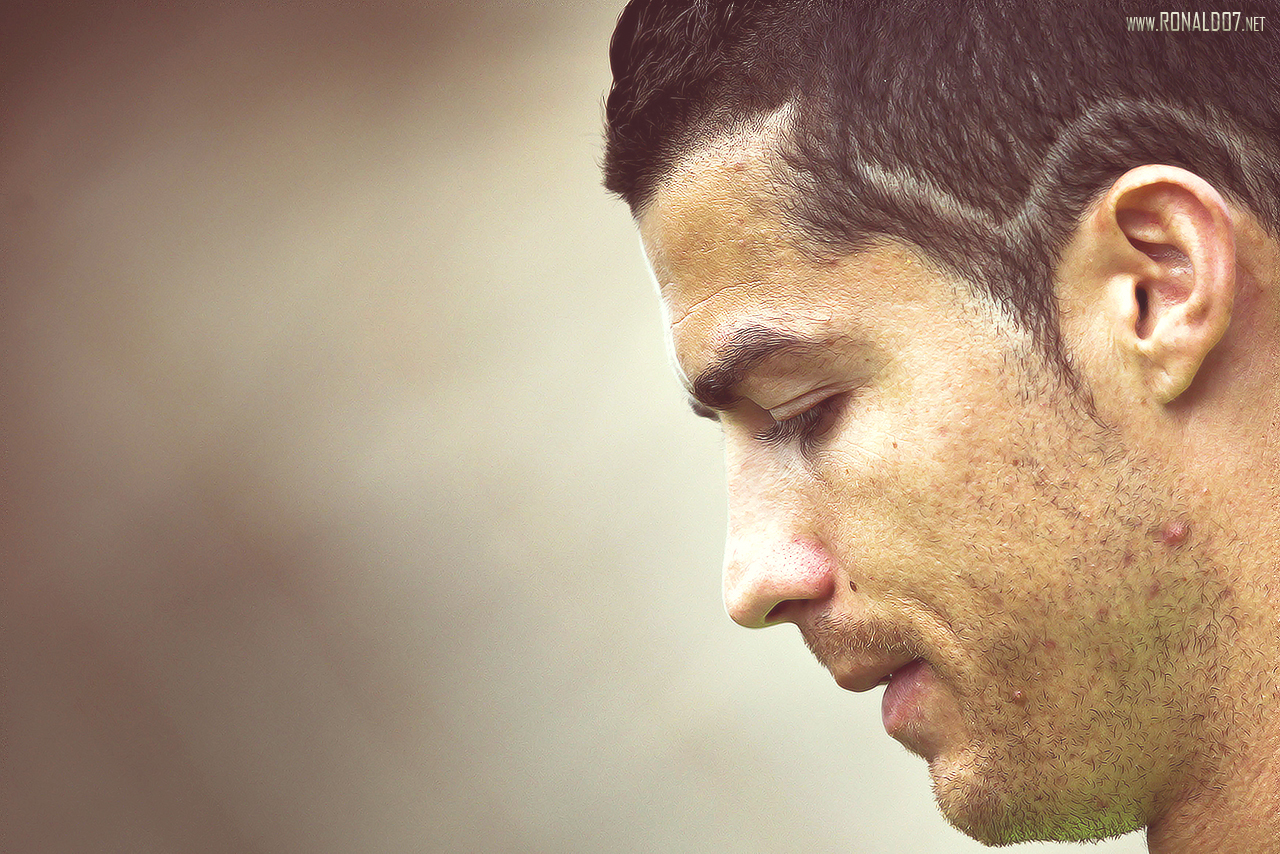 Cristiano Ronaldo New Hair Style Wallpaper 2012. The Best Foot Ball Wallpaper