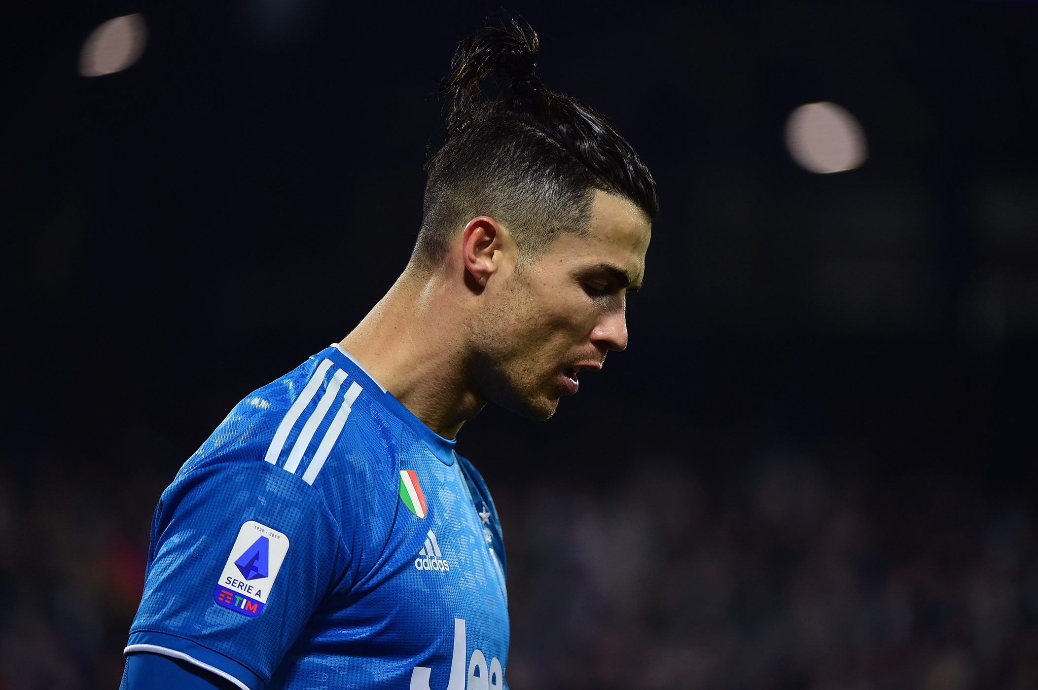 Ronaldo's Juventus Cuts Salary of Players as Virus Halts Games