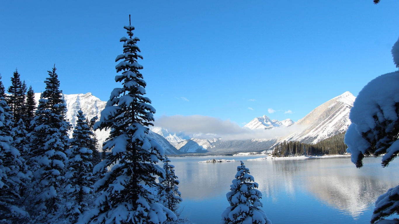 Winter Snow Lake Mountain 1366x768 Resolution HD 4k Wallpaper, Image, Background, Photo and Picture