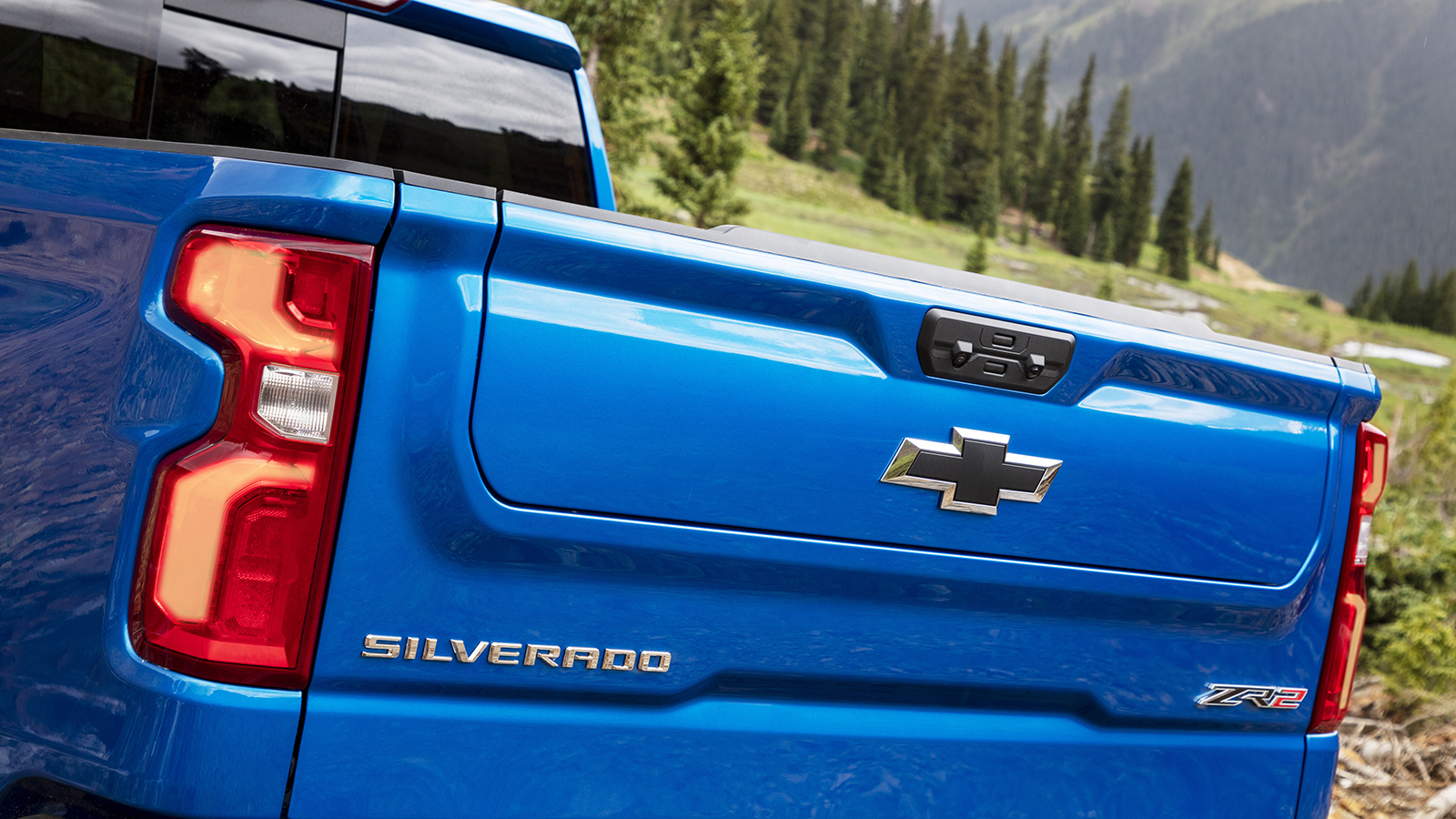 2022 Chevrolet Silverado ZR2 Photo Gallery