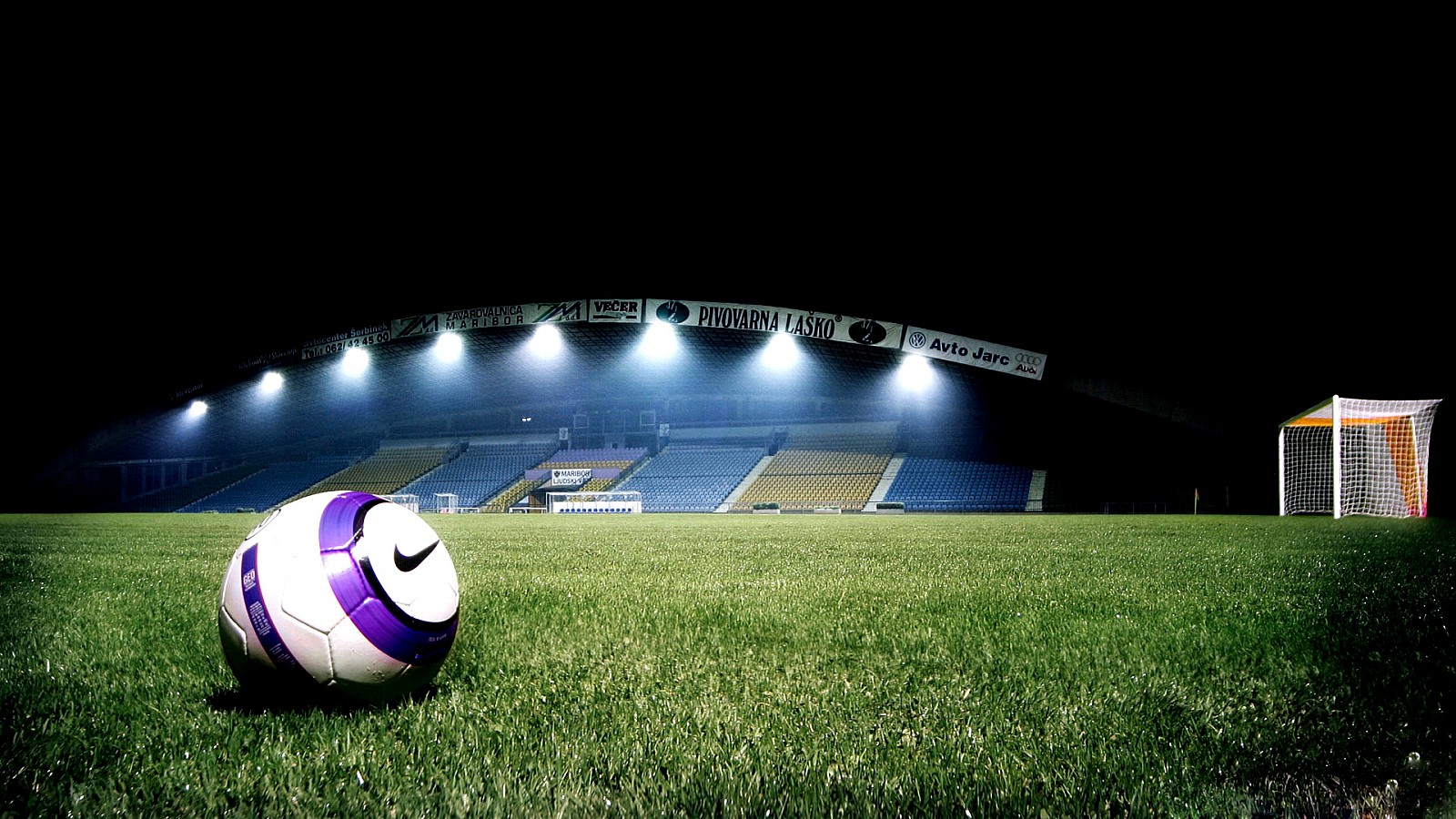 HD Football Field Wallpaper 24421 1600x900px