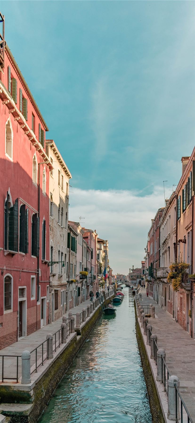 canal building street venice iPhone 11 Wallpaper Free Download