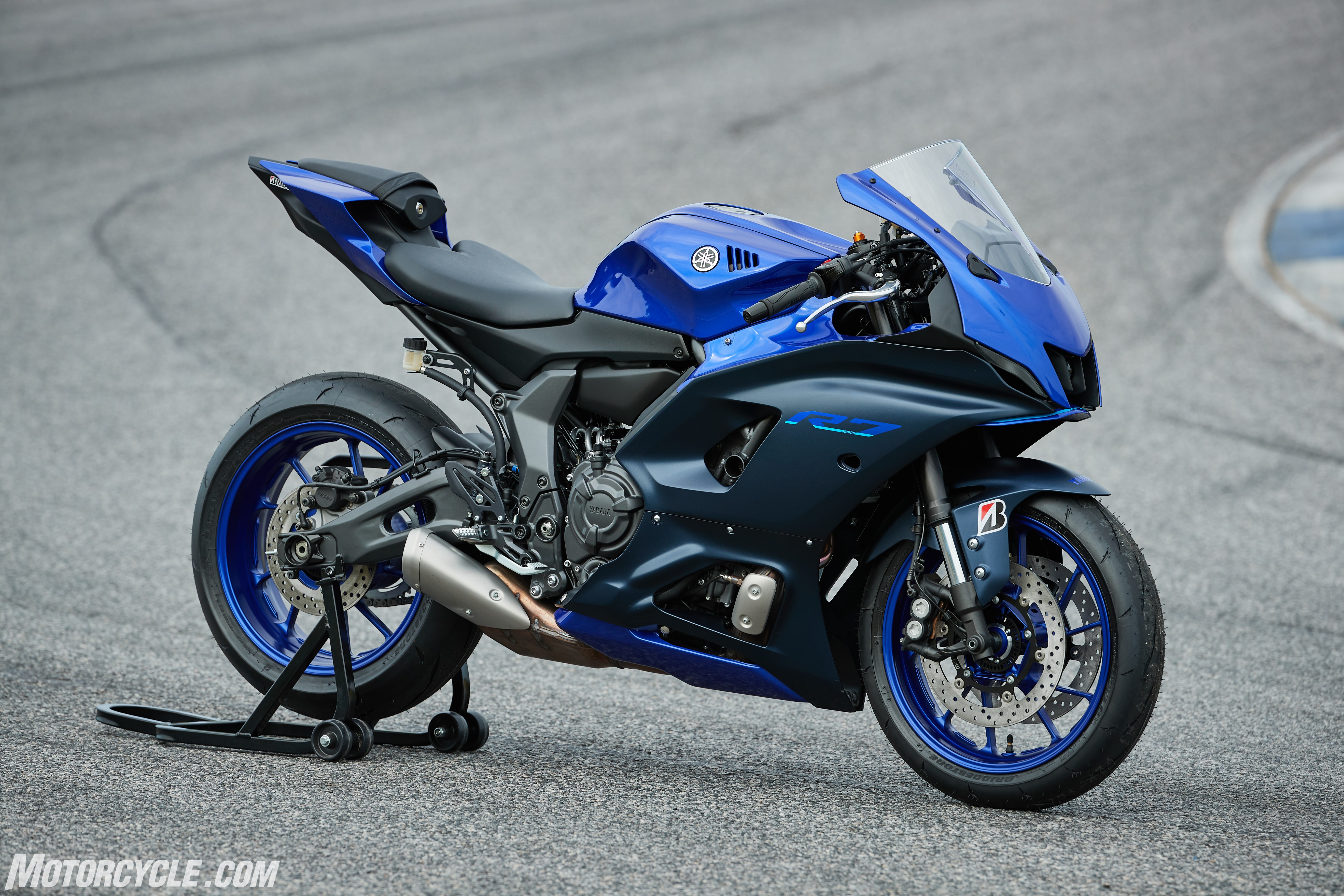 2022 Yamaha YZF R7 First Ride Review