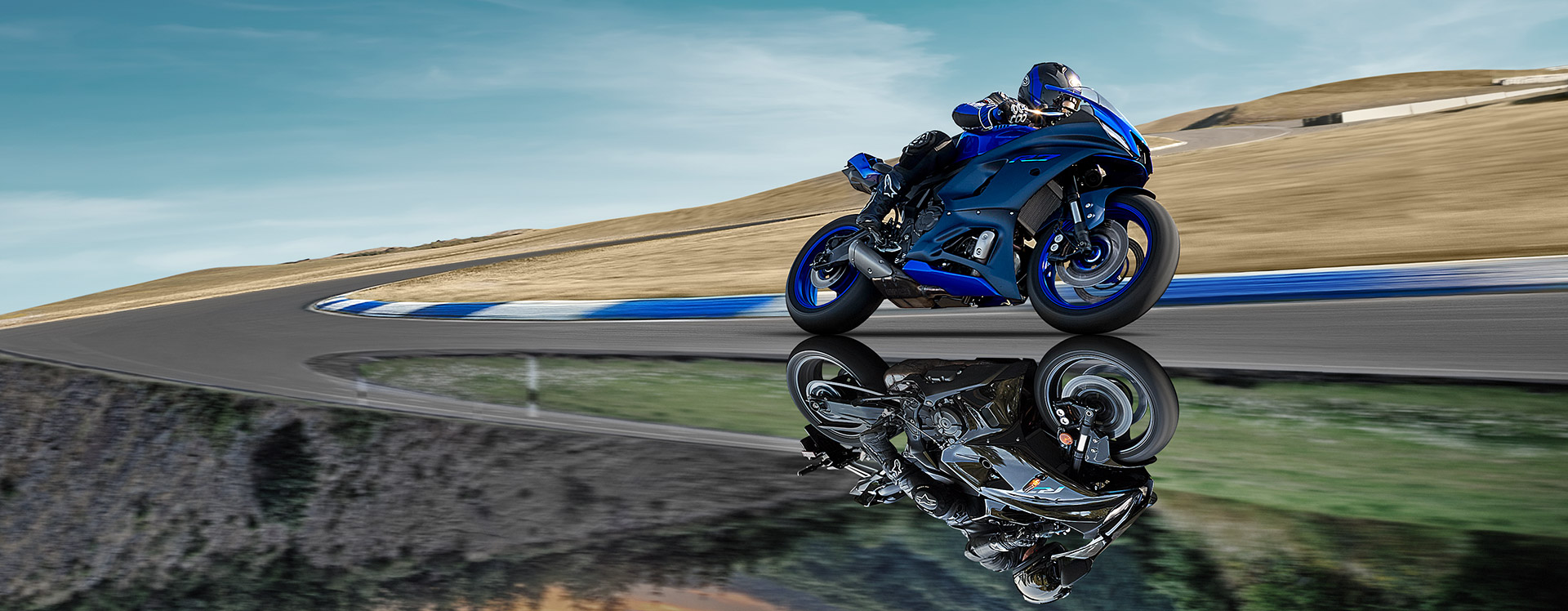 2022 Yamaha YZF R7 Supersport Motorcycle